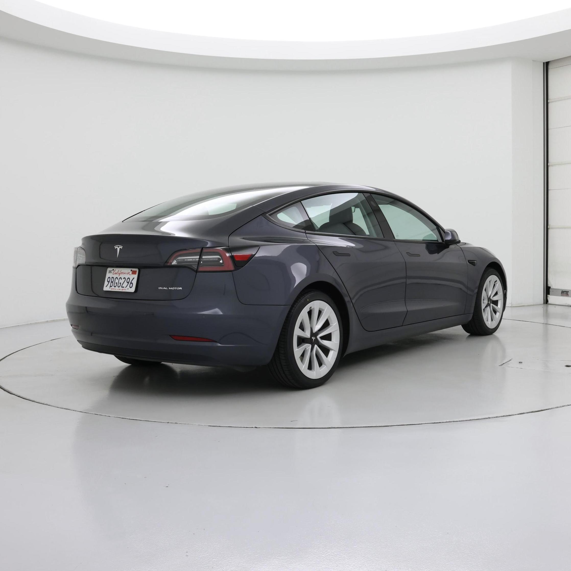 Thumbnail: 2022 Tesla Model 3 - 8