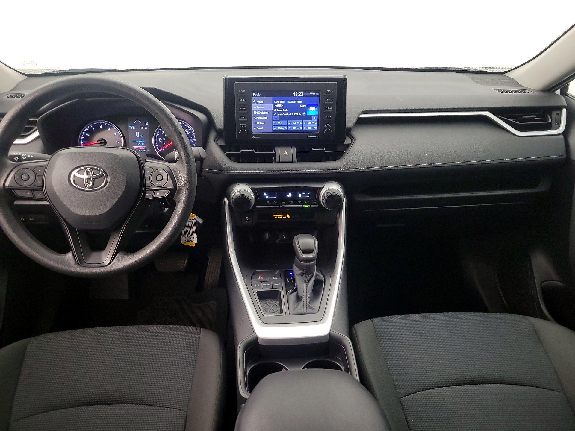 Thumbnail: 2021 Toyota RAV4 - 9