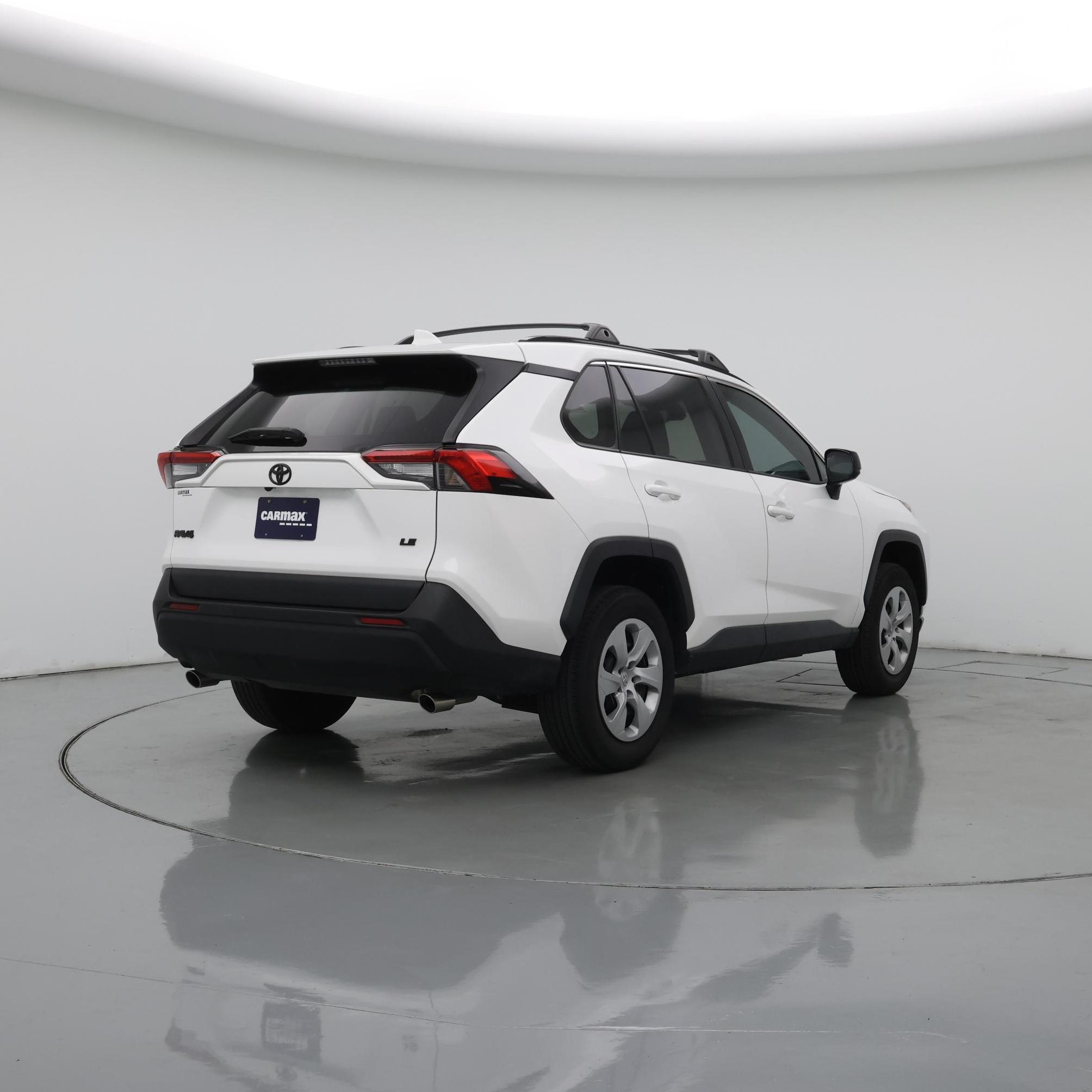 Thumbnail: 2021 Toyota RAV4 - 8