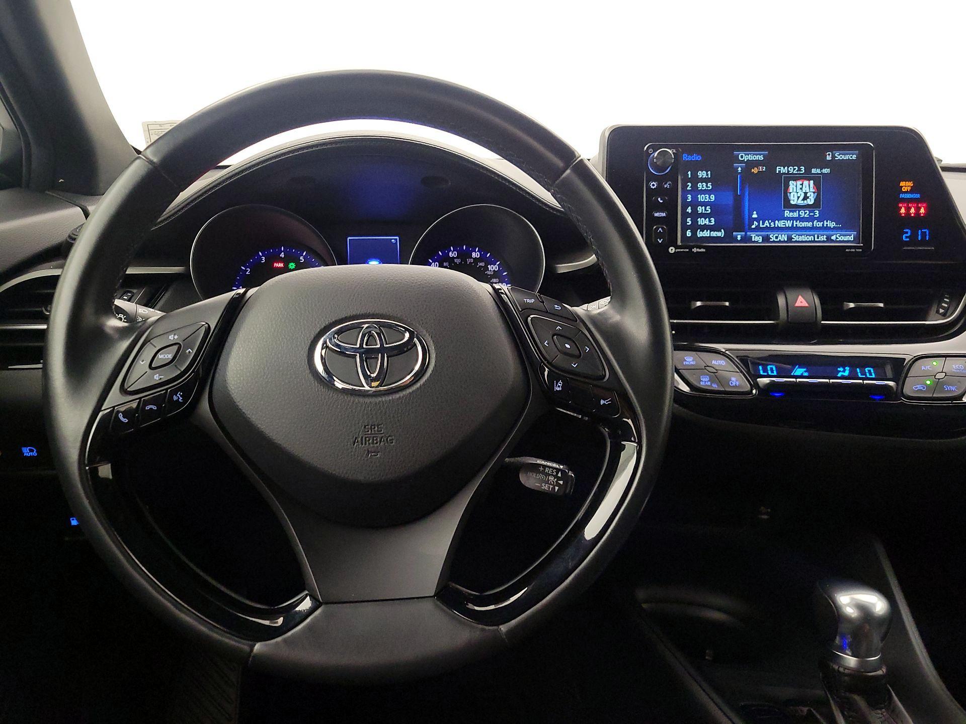 Thumbnail: 2018 Toyota C-HR - 10