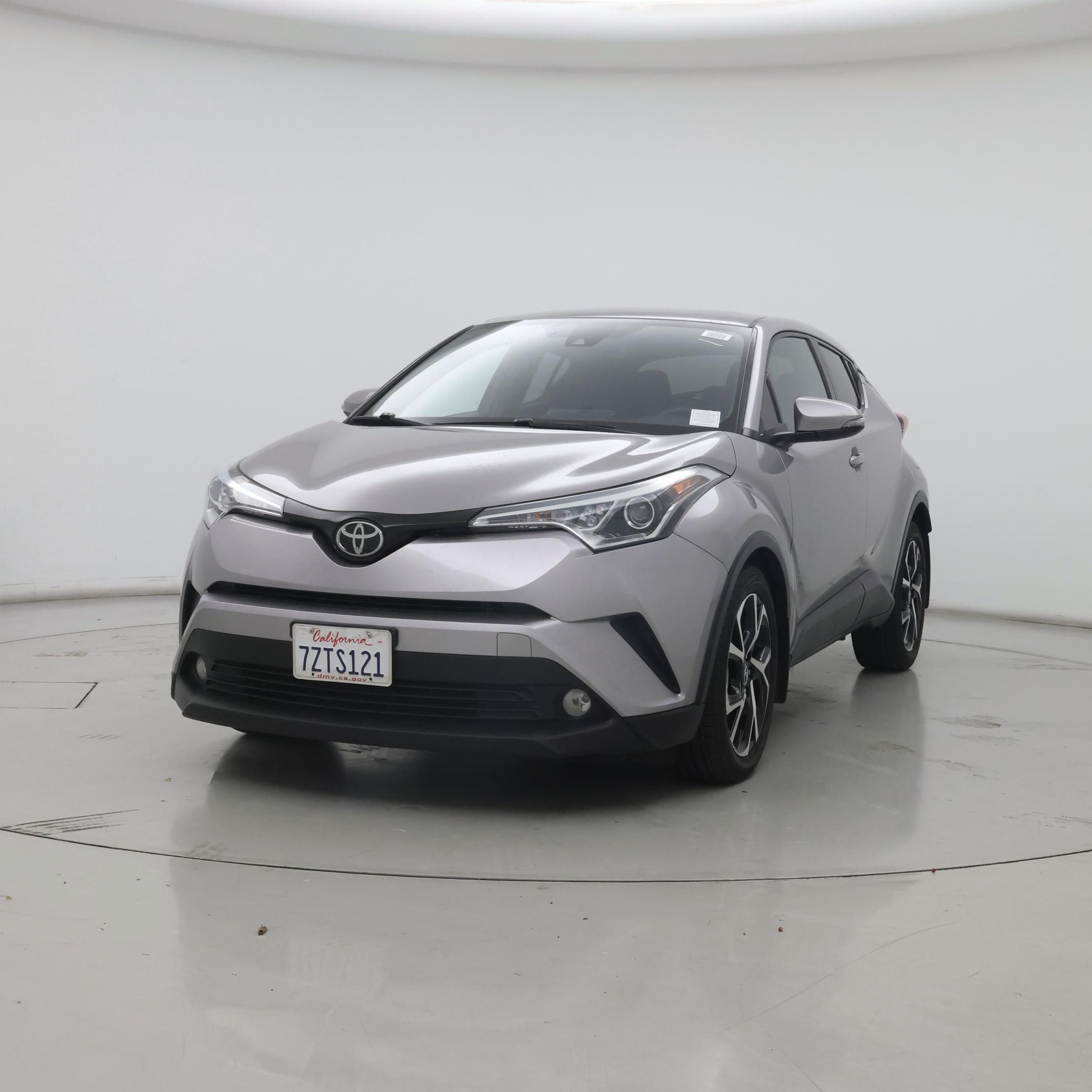 Thumbnail: 2018 Toyota C-HR - 4