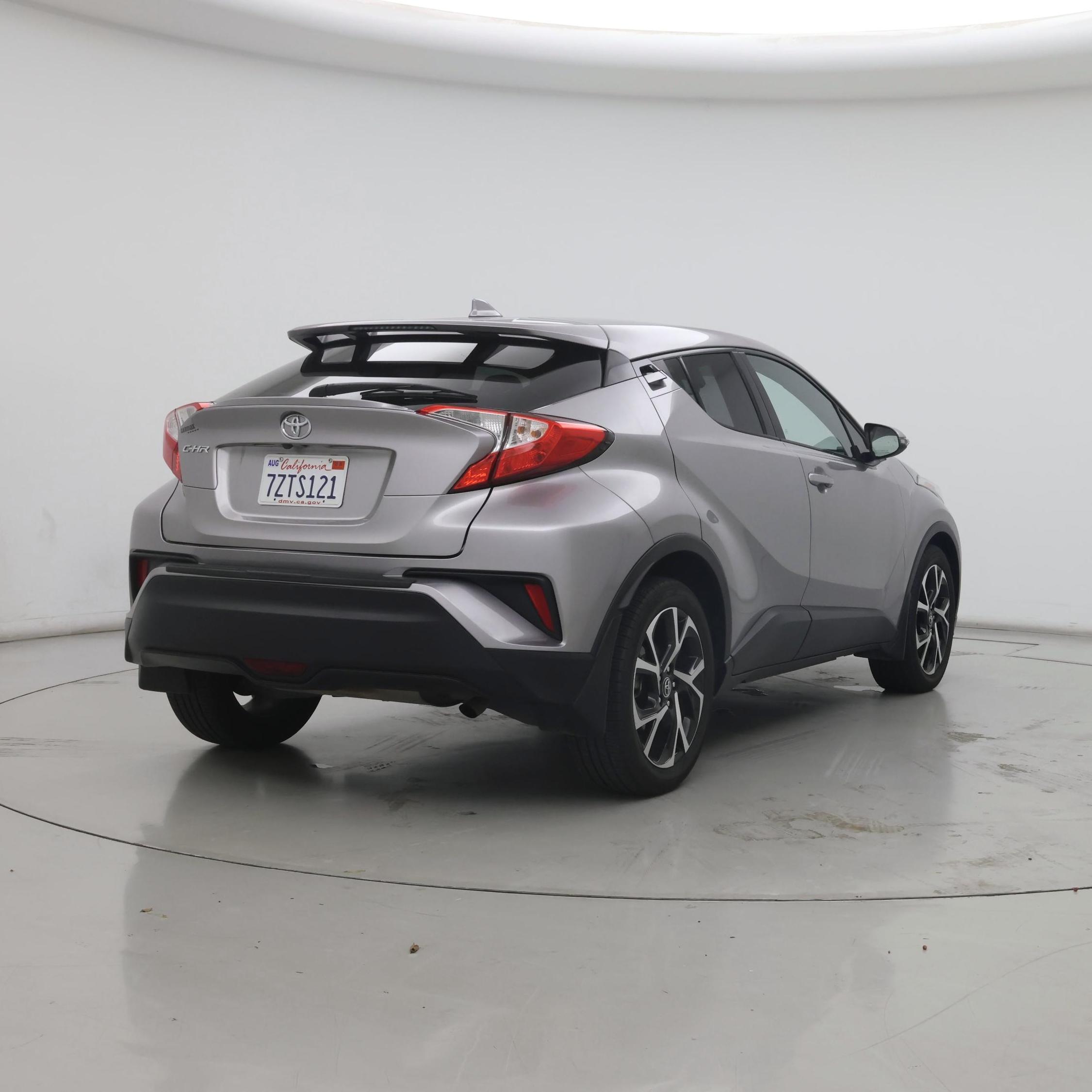 Thumbnail: 2018 Toyota C-HR - 8