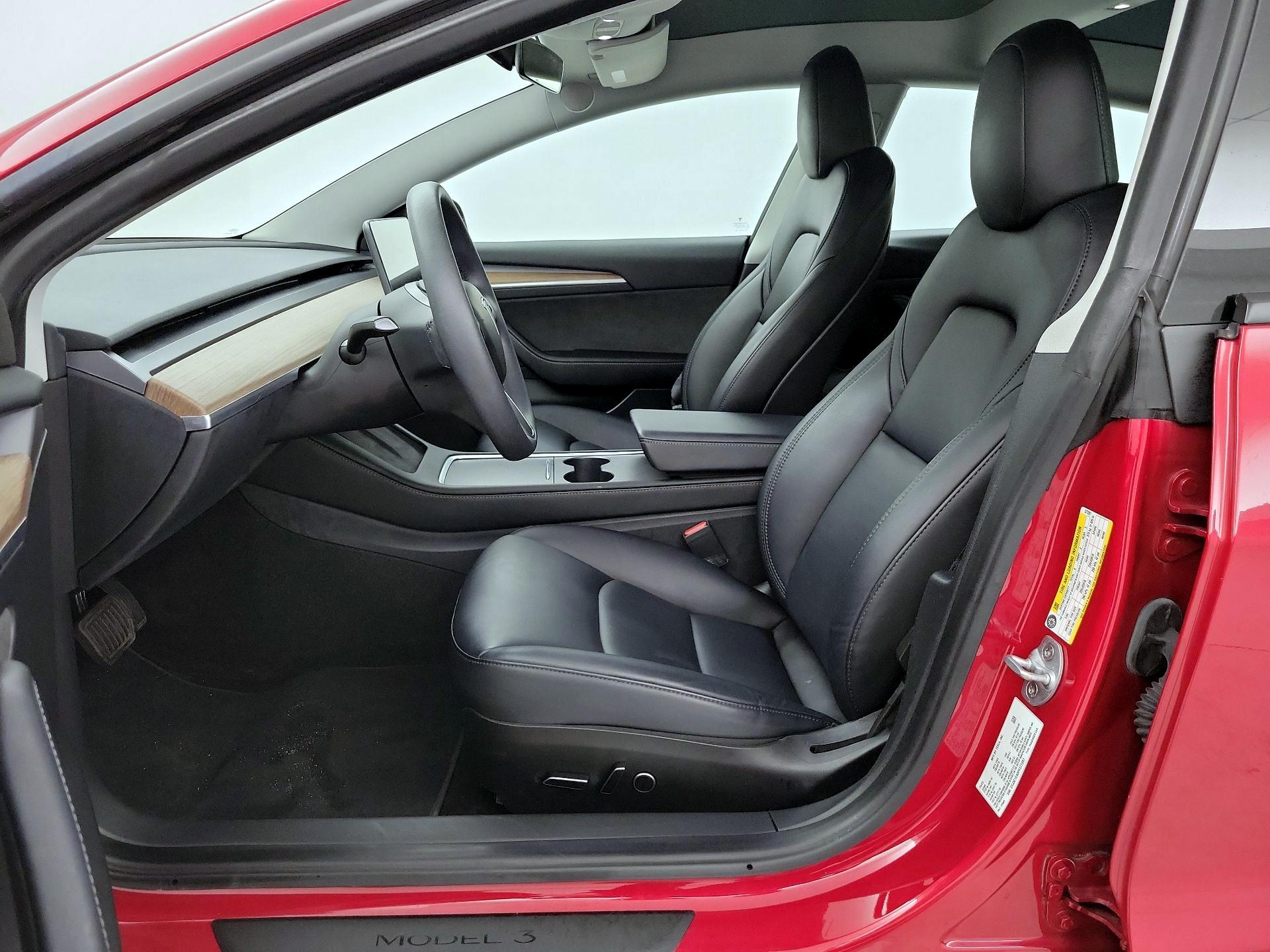 Thumbnail: 2023 Tesla Model 3 - 11