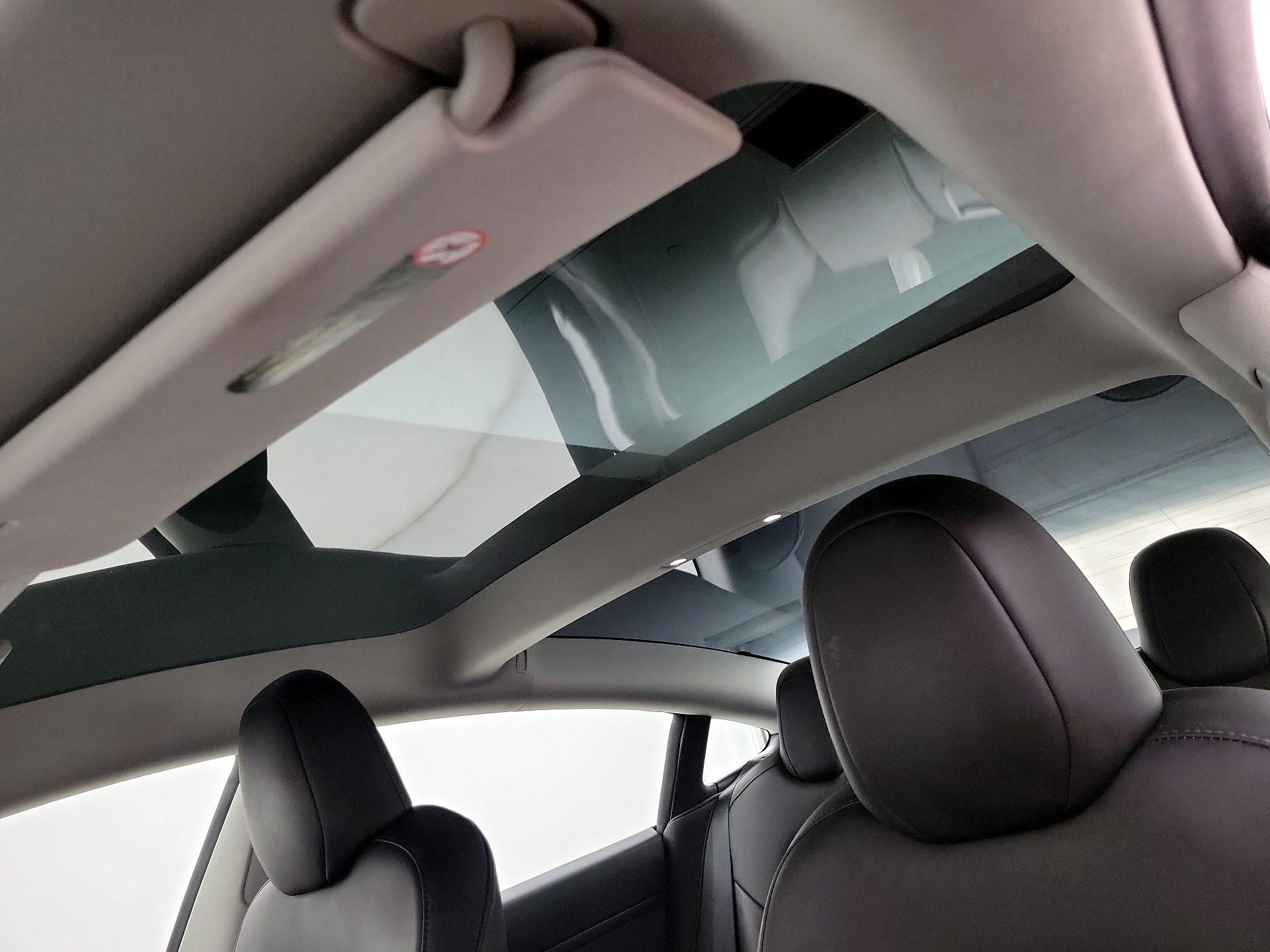 Thumbnail: 2023 Tesla Model 3 - 19