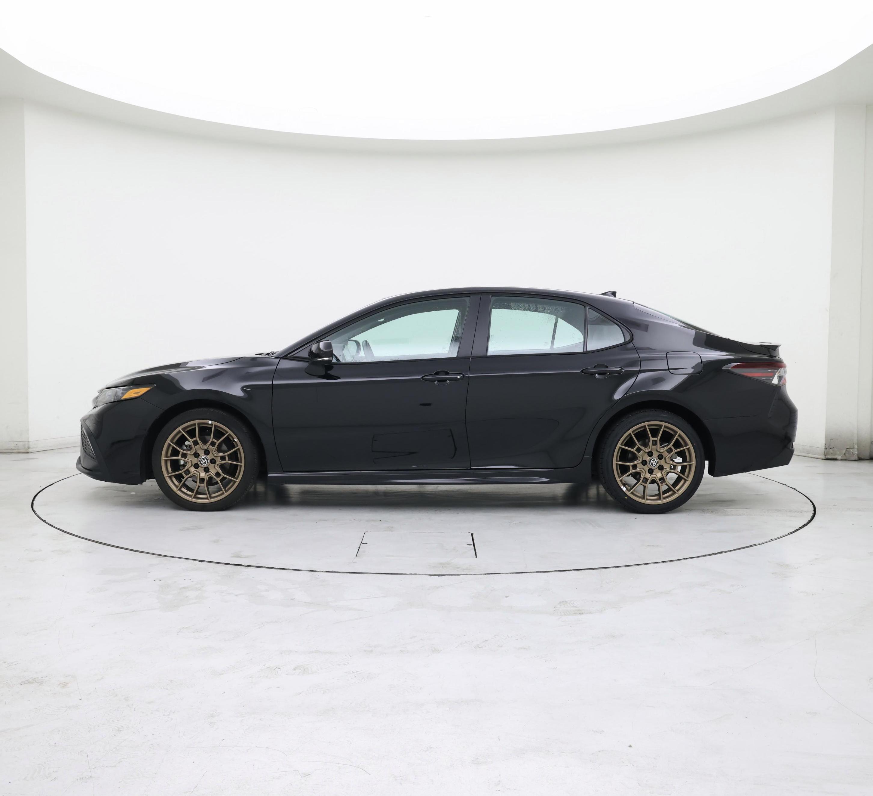 Thumbnail: 2024 Toyota Camry - 3