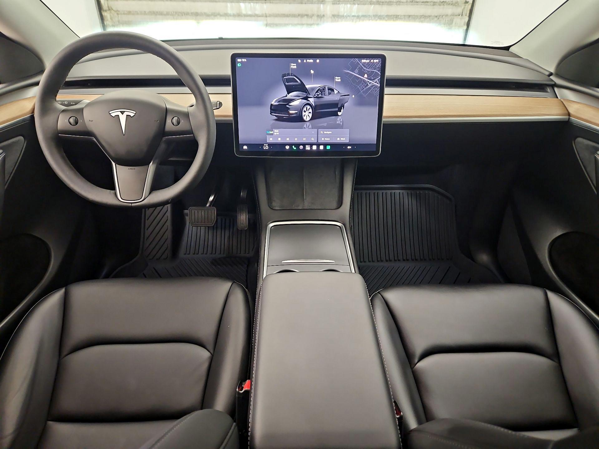 Thumbnail: 2024 Tesla Model Y - 9