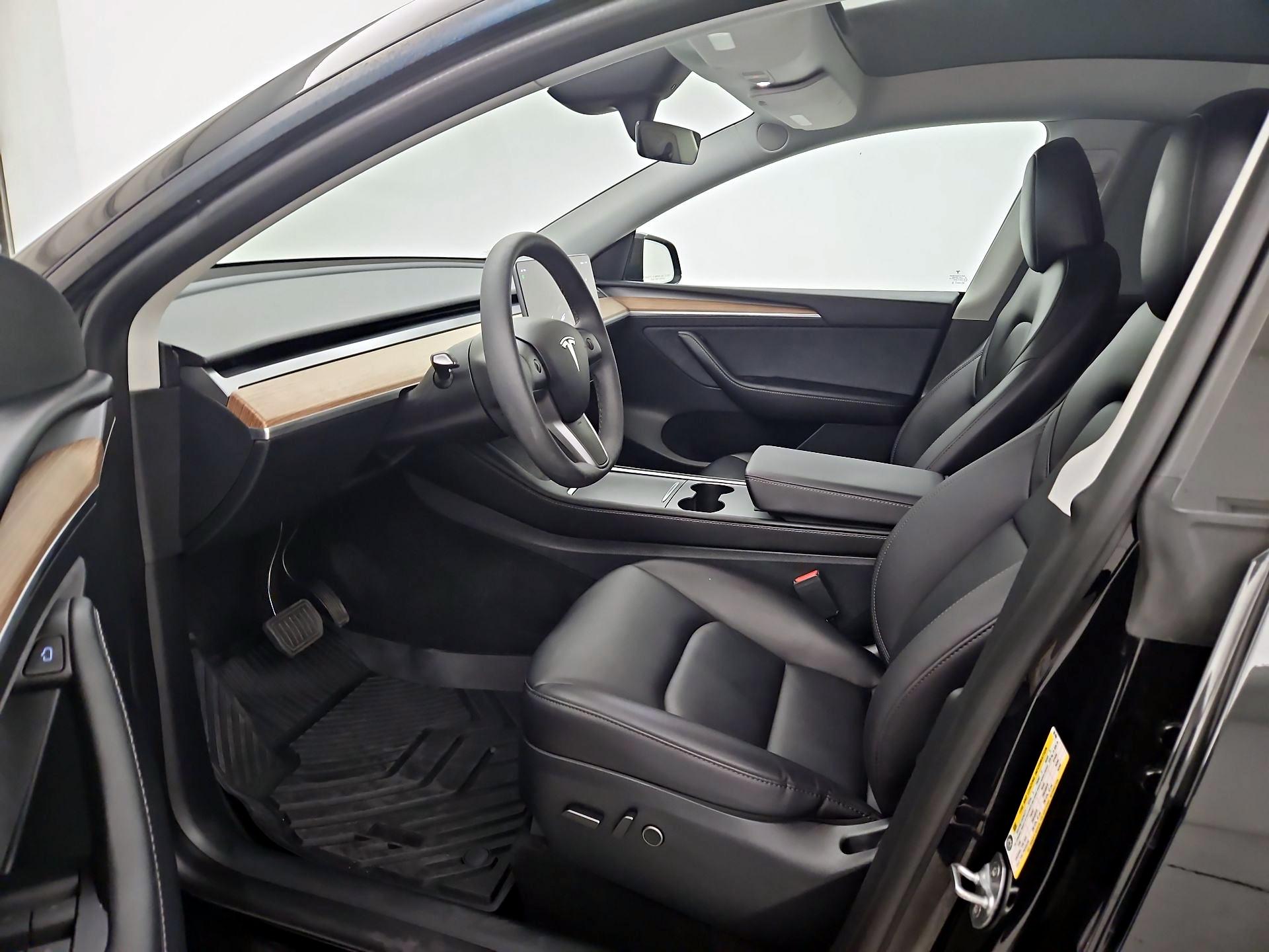 Thumbnail: 2024 Tesla Model Y - 11