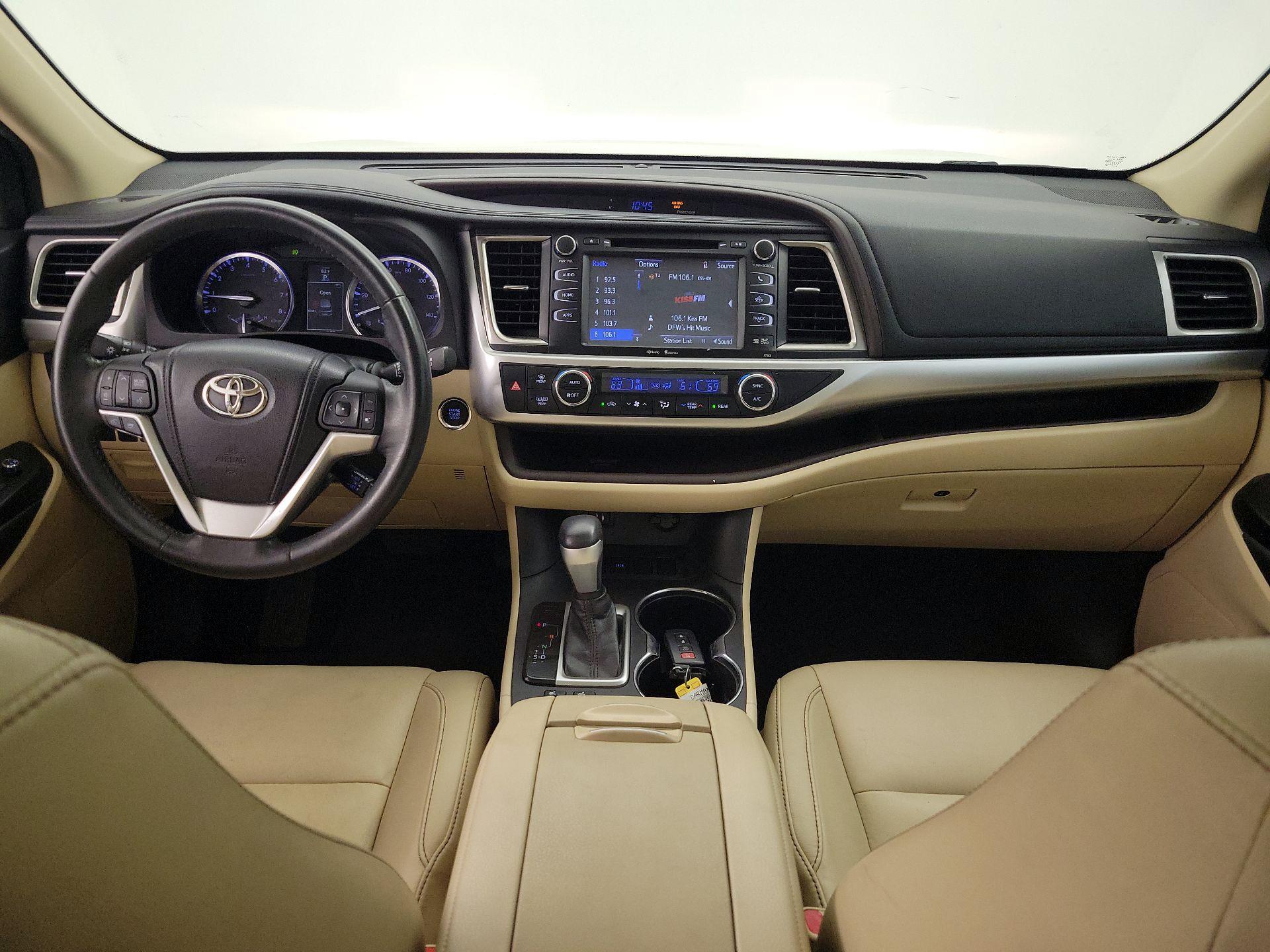 Thumbnail: 2014 Toyota Highlander - 9