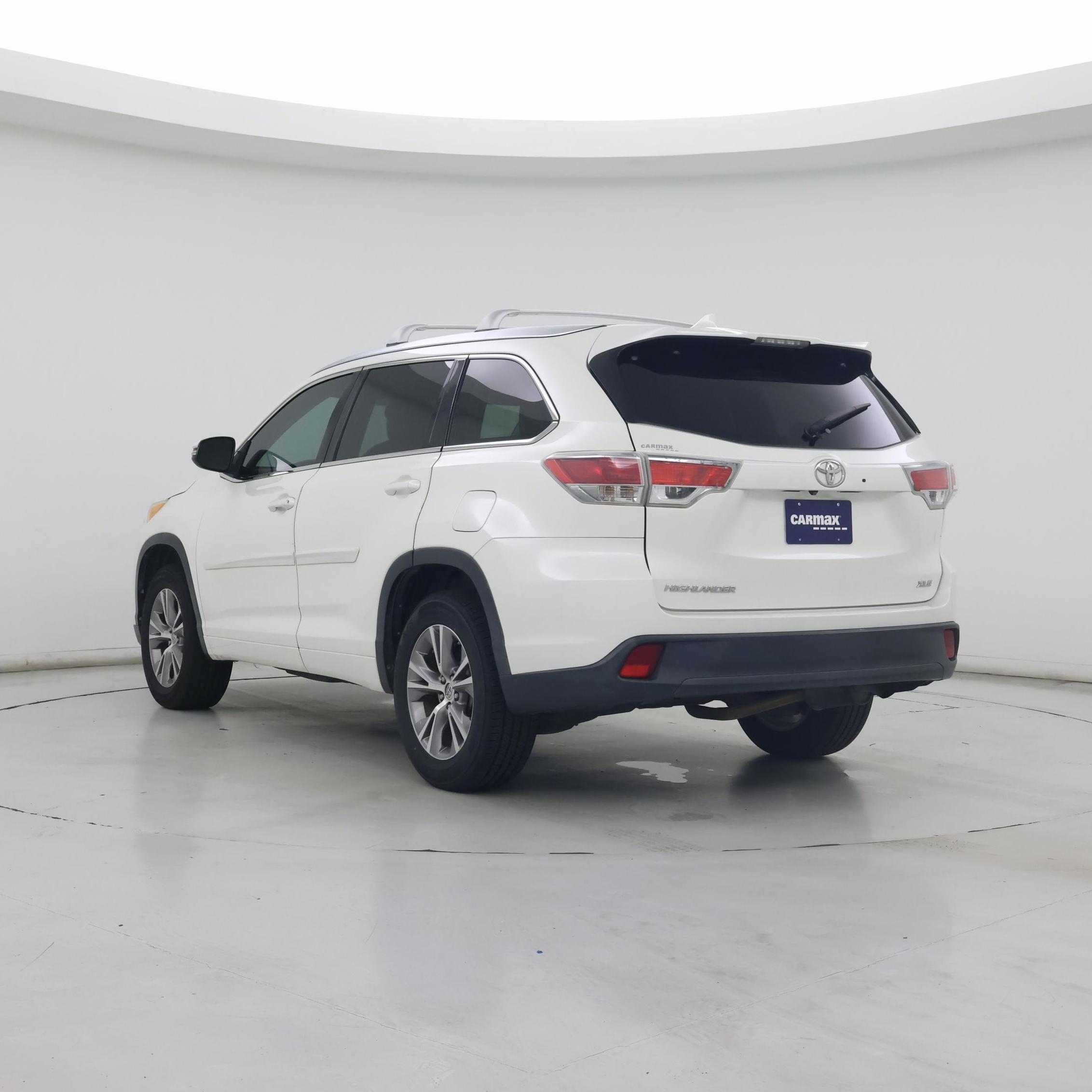 Thumbnail: 2014 Toyota Highlander - 2