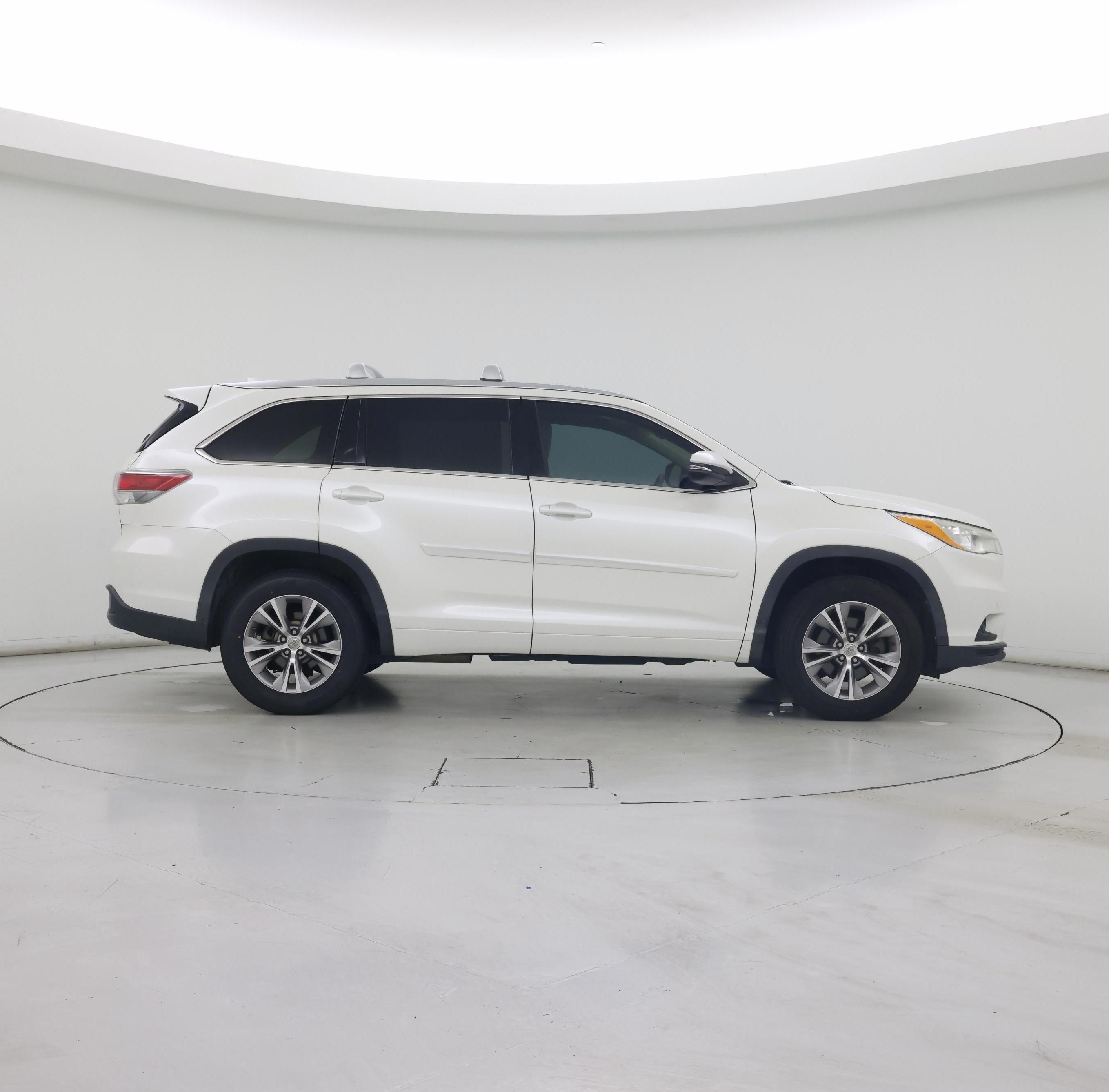 Thumbnail: 2014 Toyota Highlander - 7