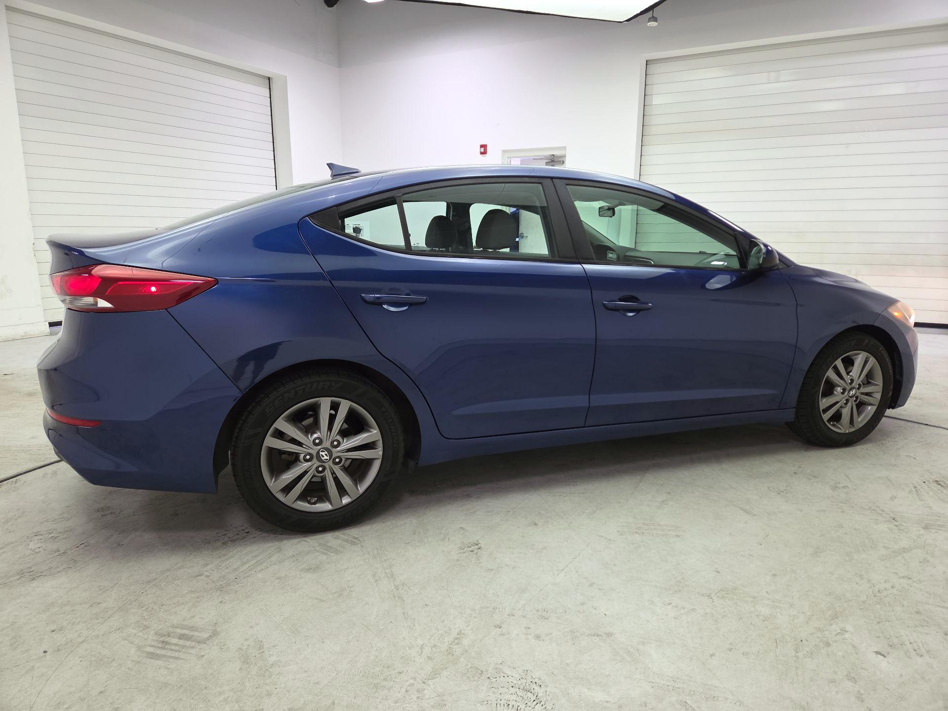 Thumbnail: 2018 Hyundai Elantra - 4
