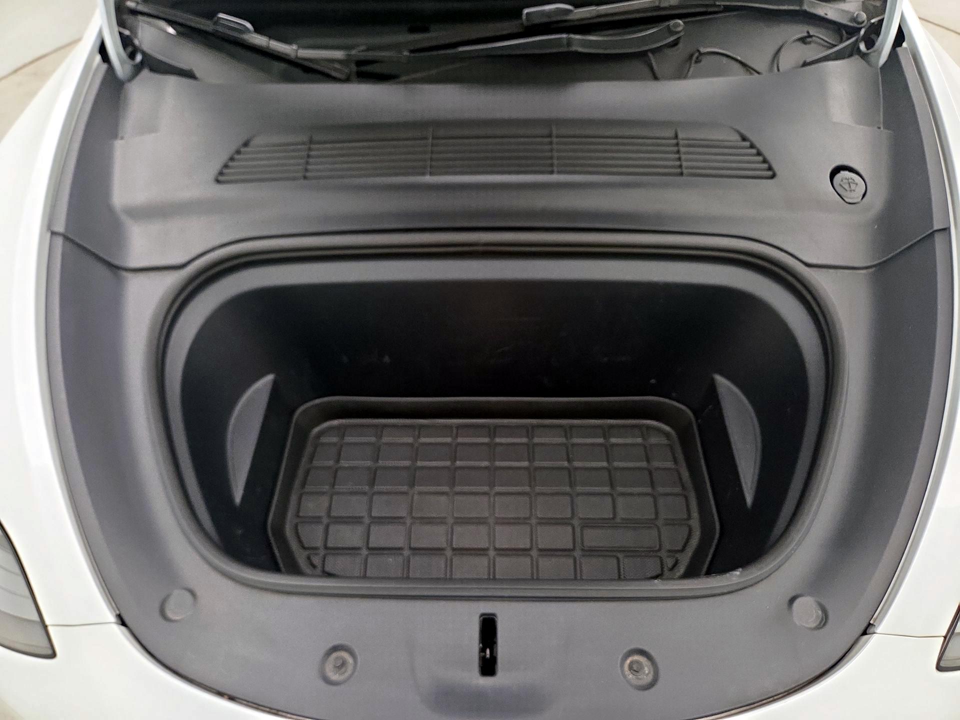 Thumbnail: 2023 Tesla Model Y - 20