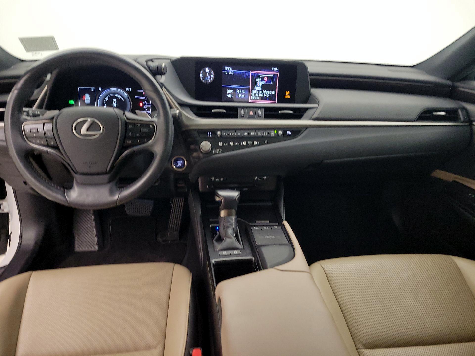 Thumbnail: 2021 Lexus ES - 9
