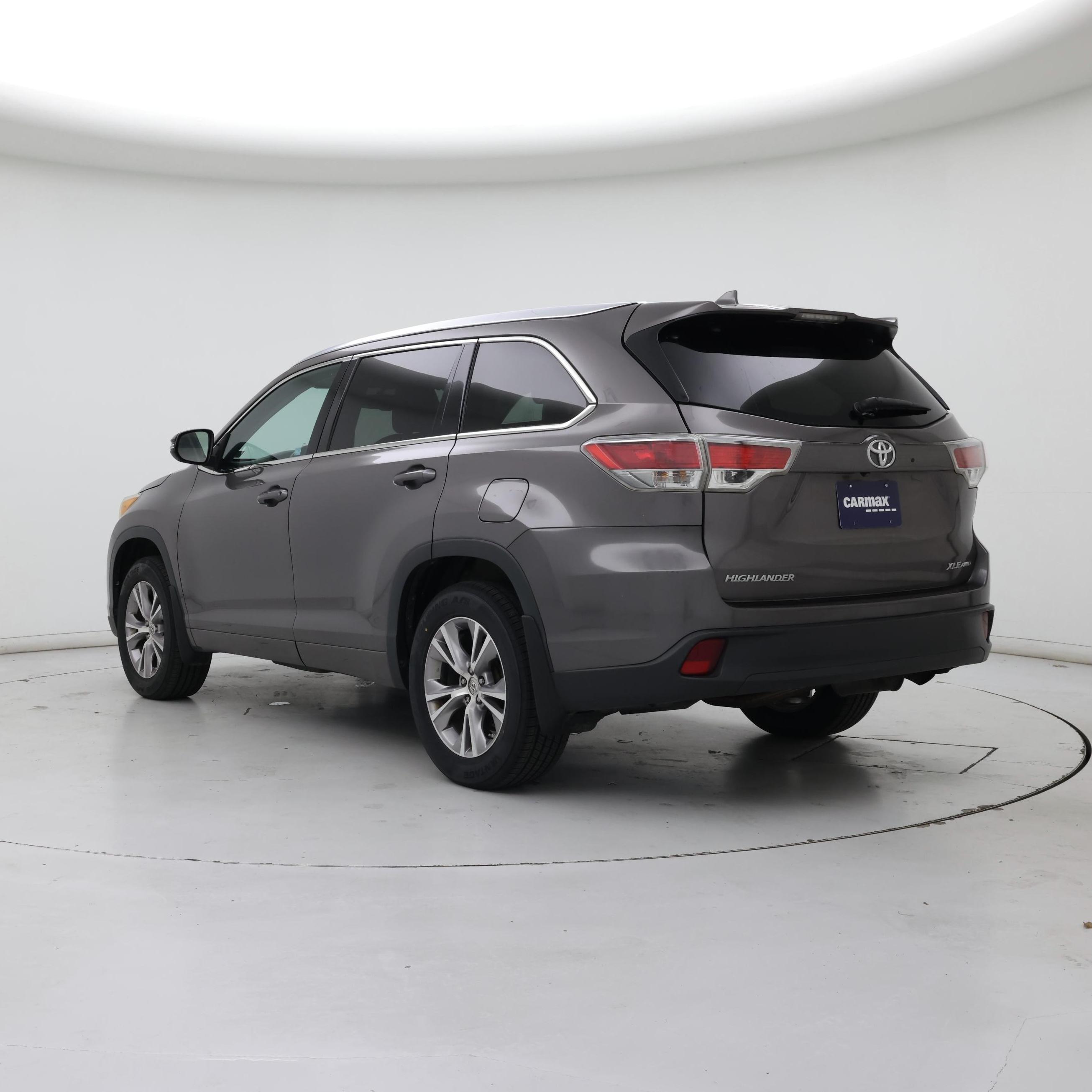 Thumbnail: 2015 Toyota Highlander - 2