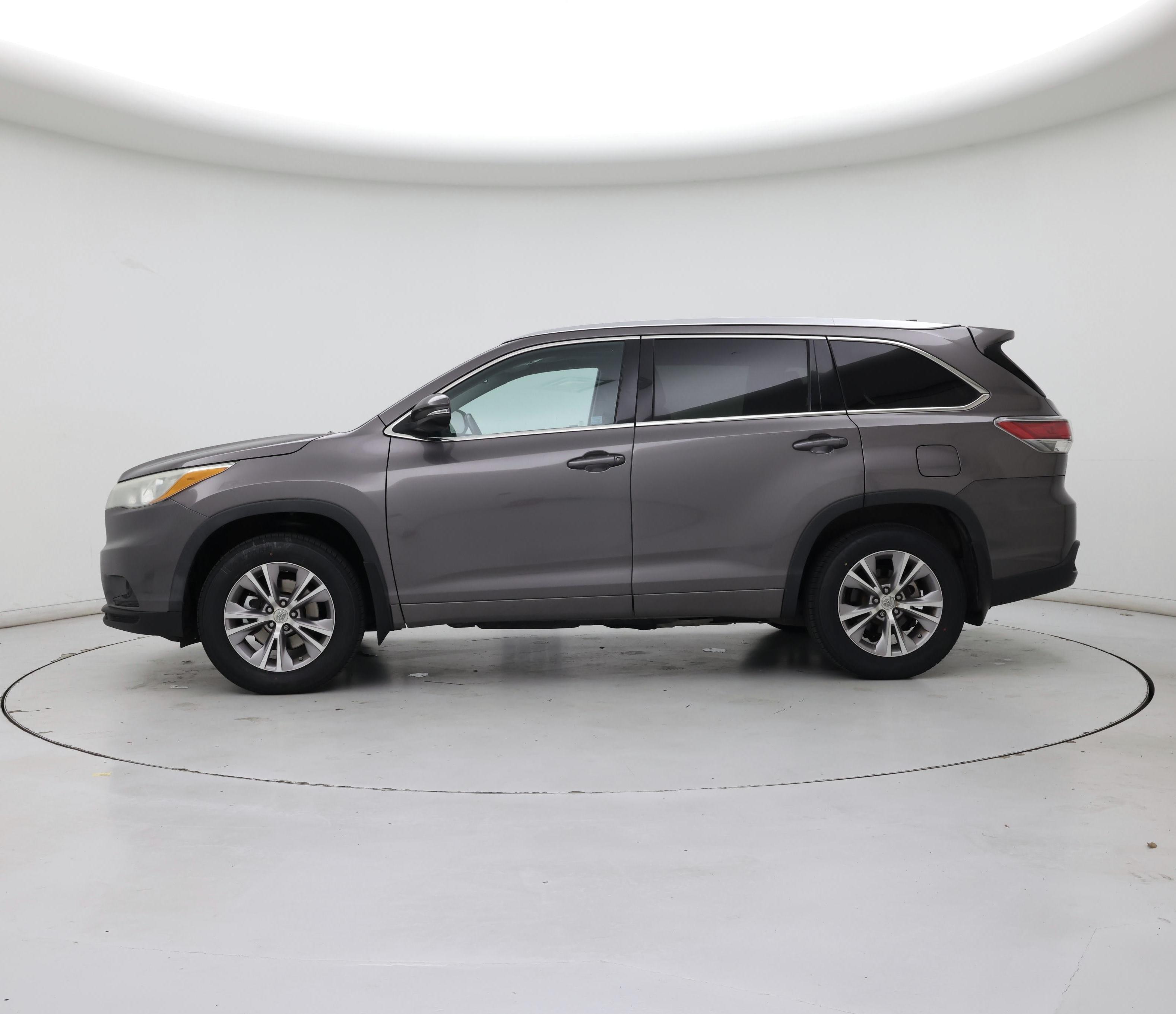 Thumbnail: 2015 Toyota Highlander - 3