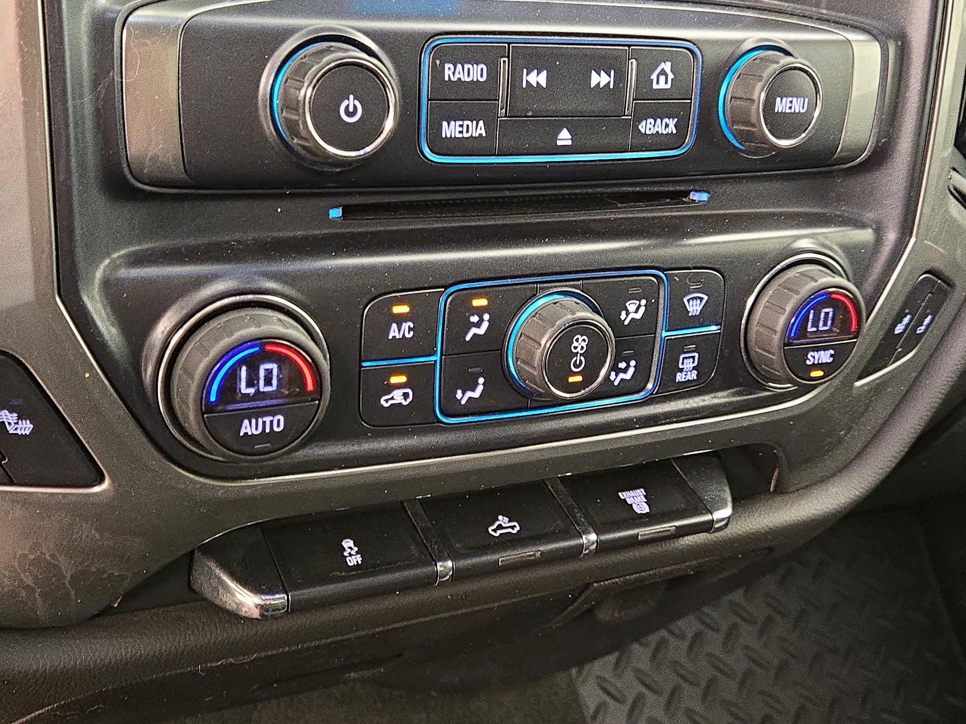 Thumbnail: 2018 Chevrolet Silverado 2500 - 16