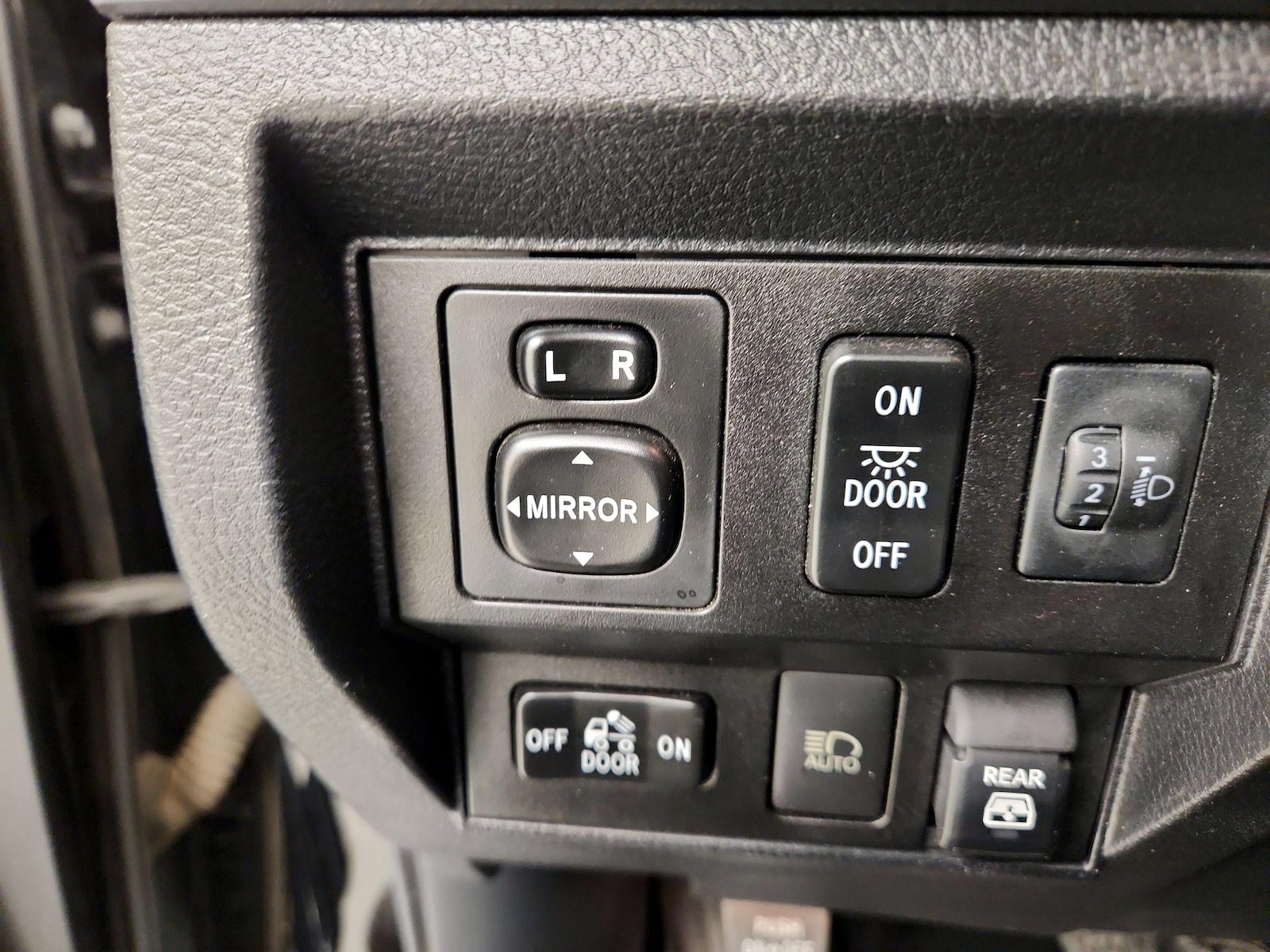 2019 Toyota Tundra TRD Pro - Photo 14