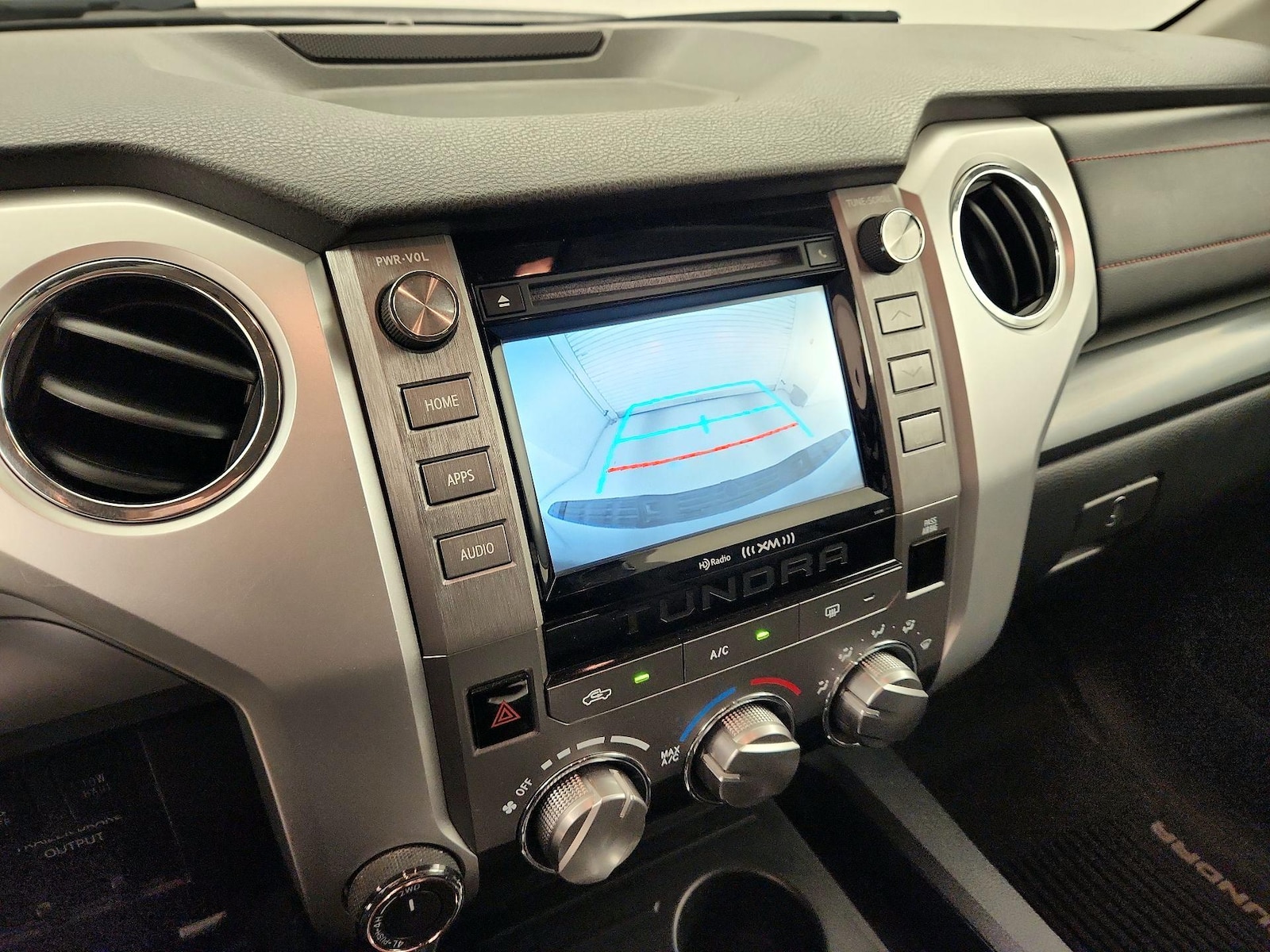 2019 Toyota Tundra TRD Pro - Photo 16