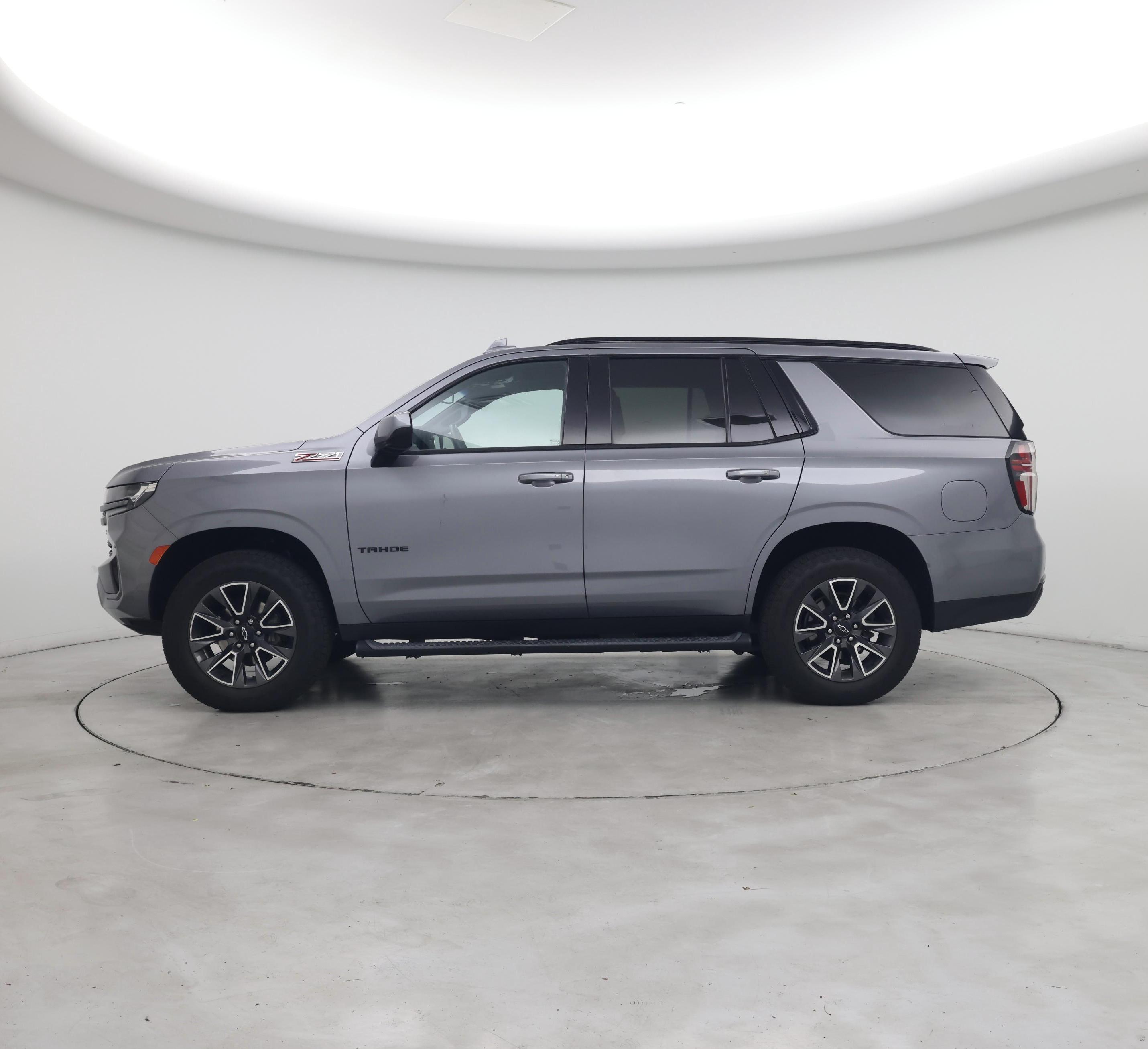 Thumbnail: 2021 Chevrolet Tahoe - 3