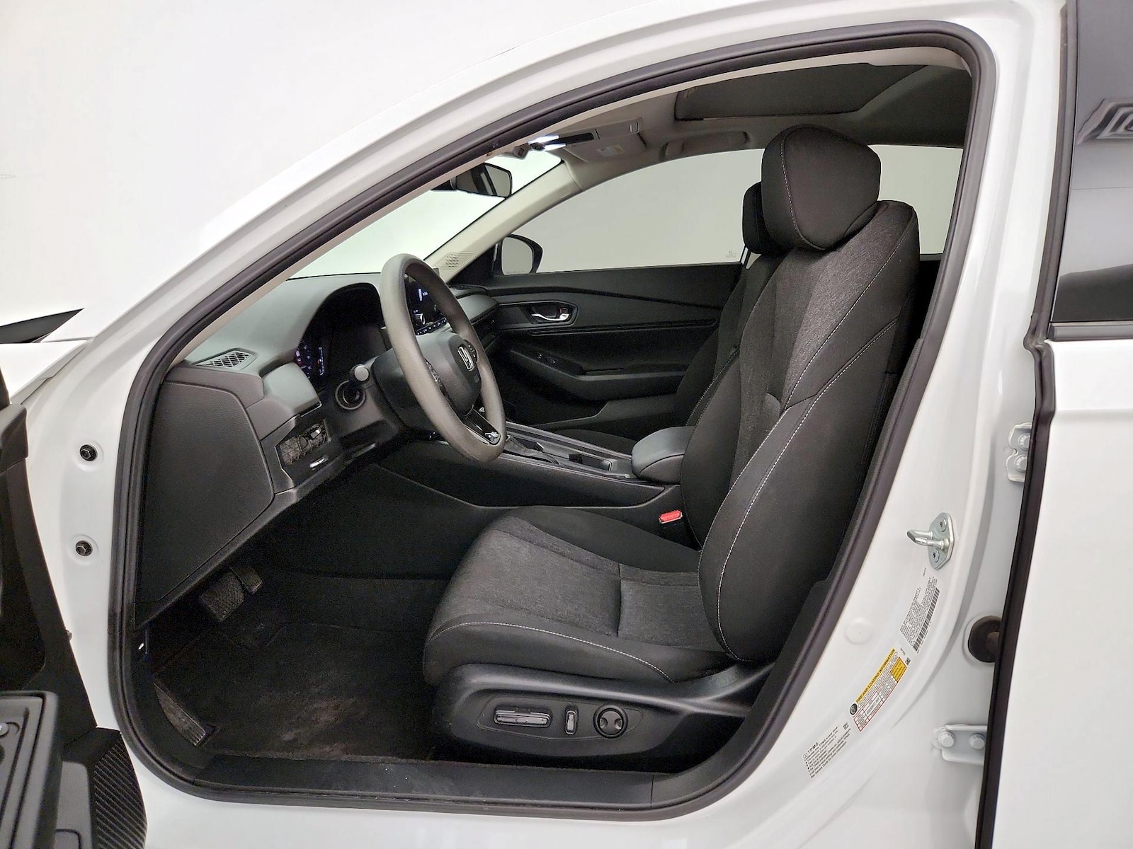 2023 Honda Accord EX - Photo 12
