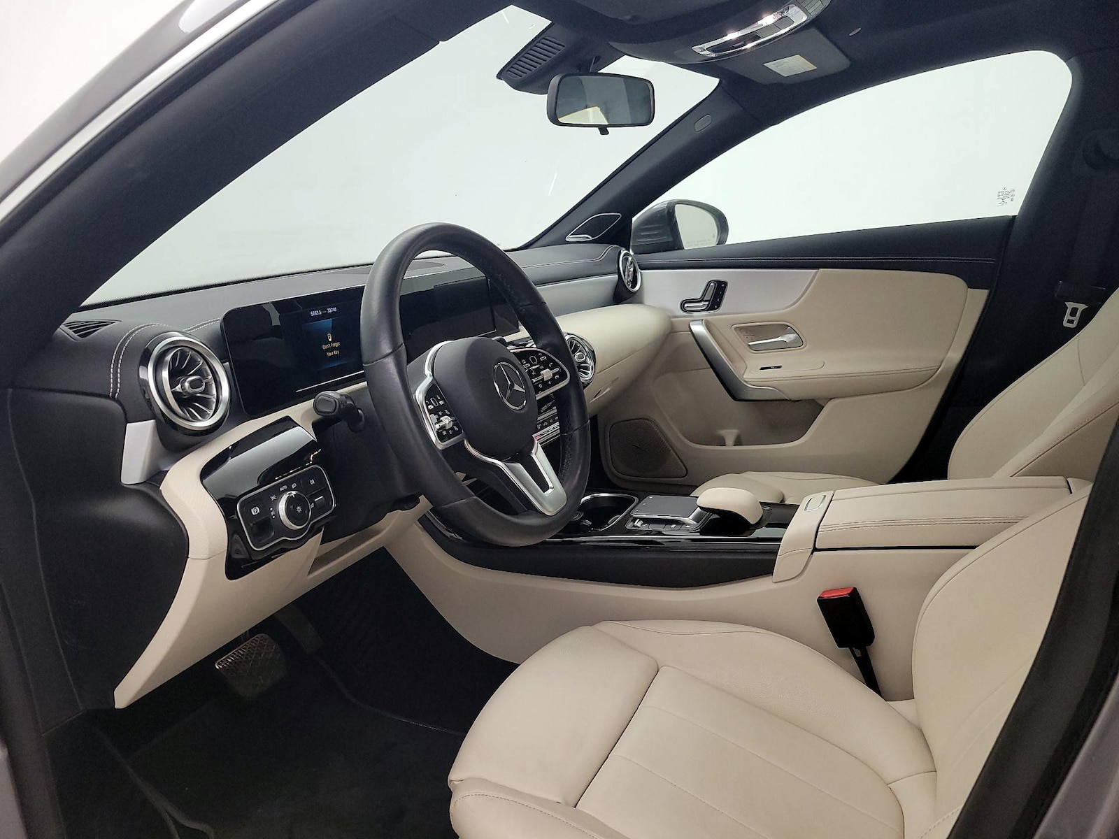 Power Seat(s) & Side Airbags