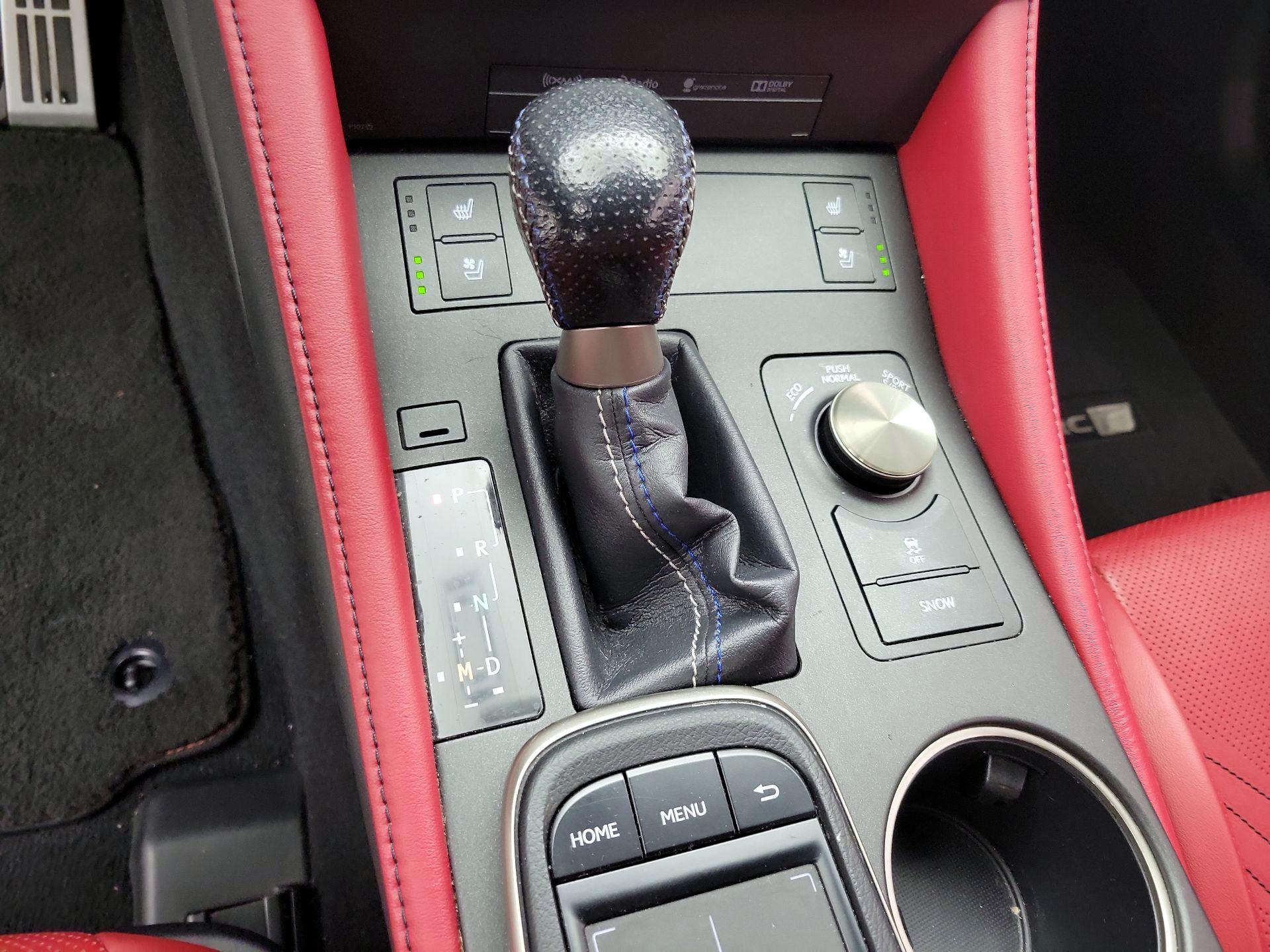 Thumbnail: 2016 Lexus RC - 18