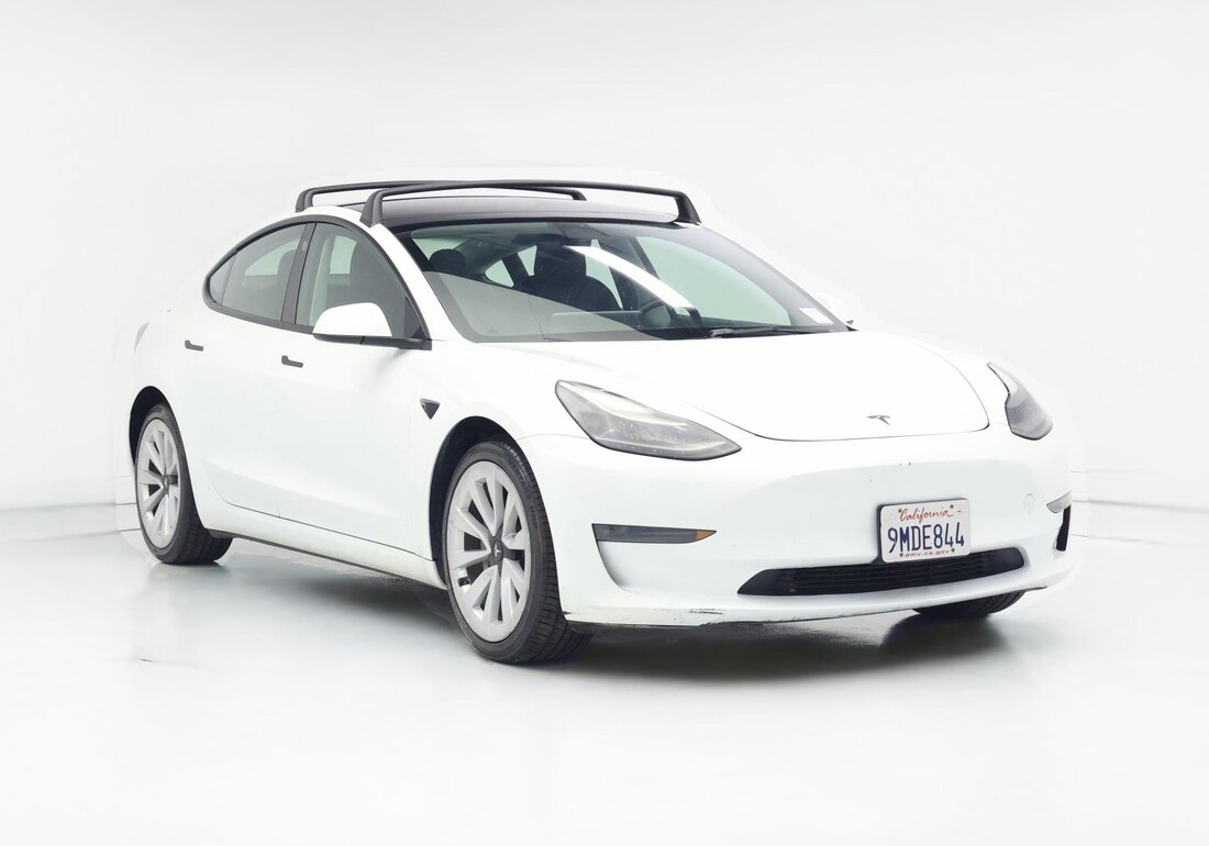 2023 Tesla Model 3 Rear-Wheel Drive in White — CarMax photo
