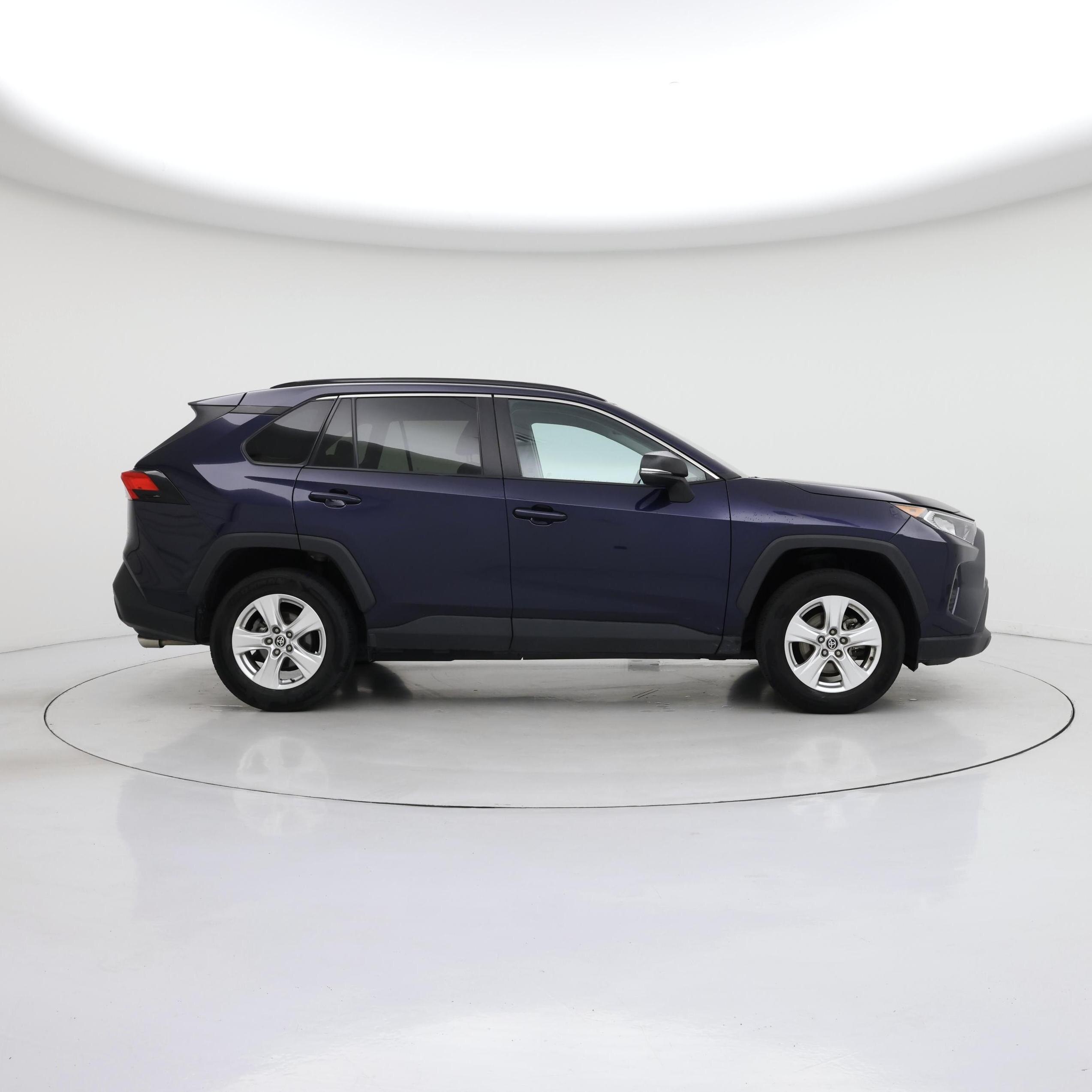 Thumbnail: 2021 Toyota RAV4 - 7