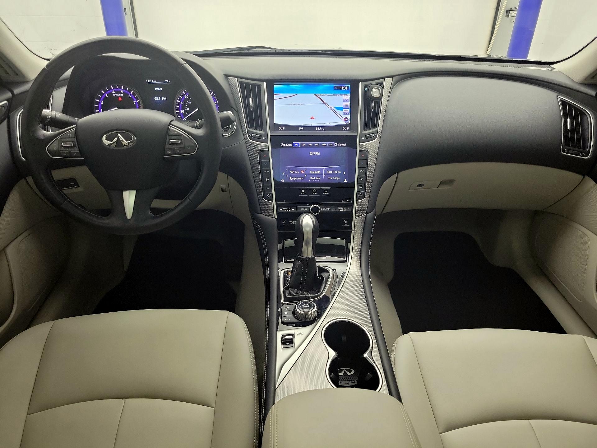 Thumbnail: 2015 INFINITI Q50 - 9