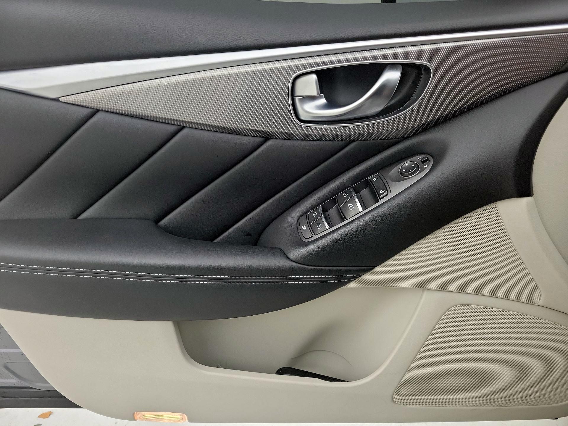 Thumbnail: 2015 INFINITI Q50 - 12