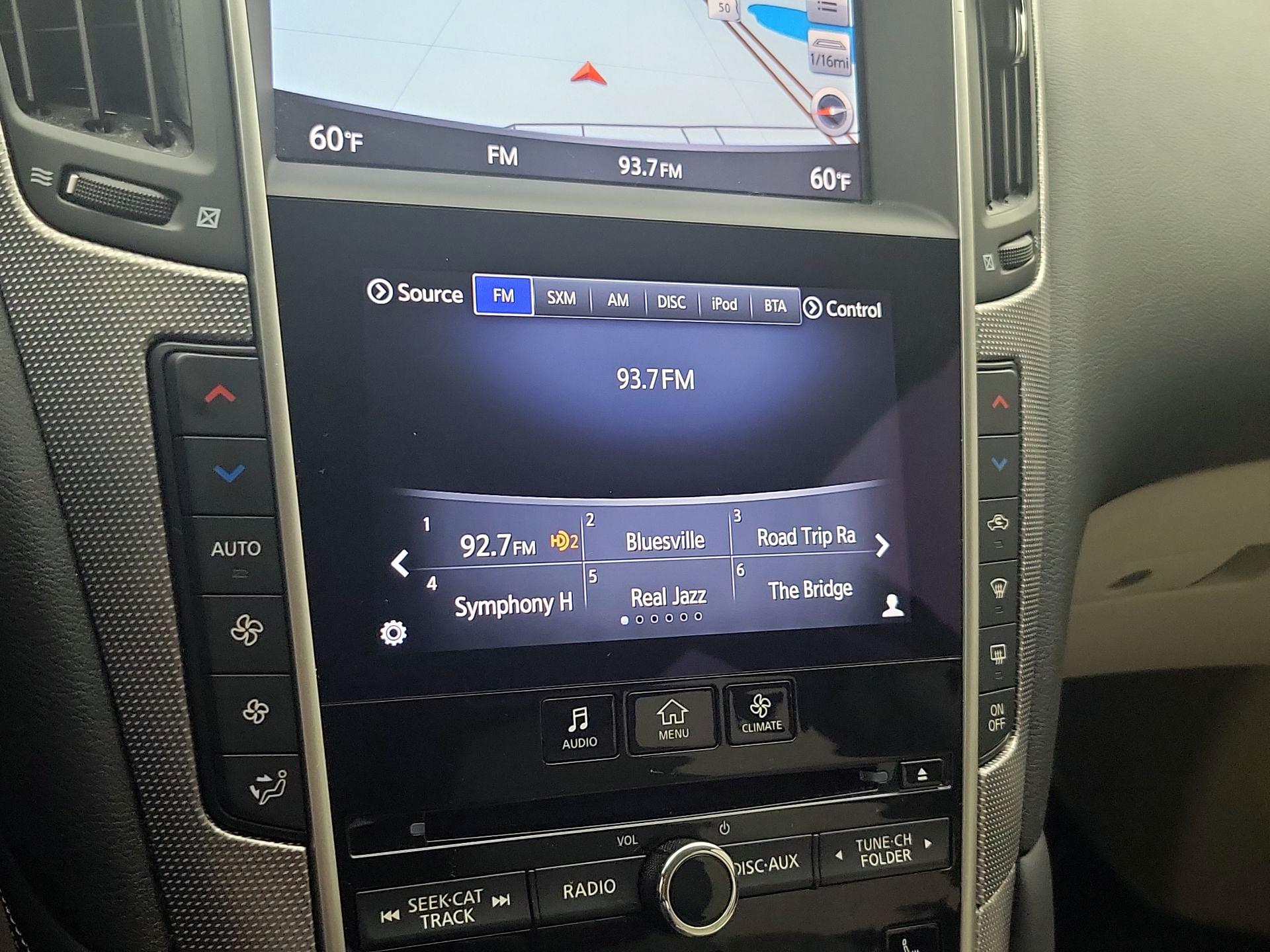Thumbnail: 2015 INFINITI Q50 - 16