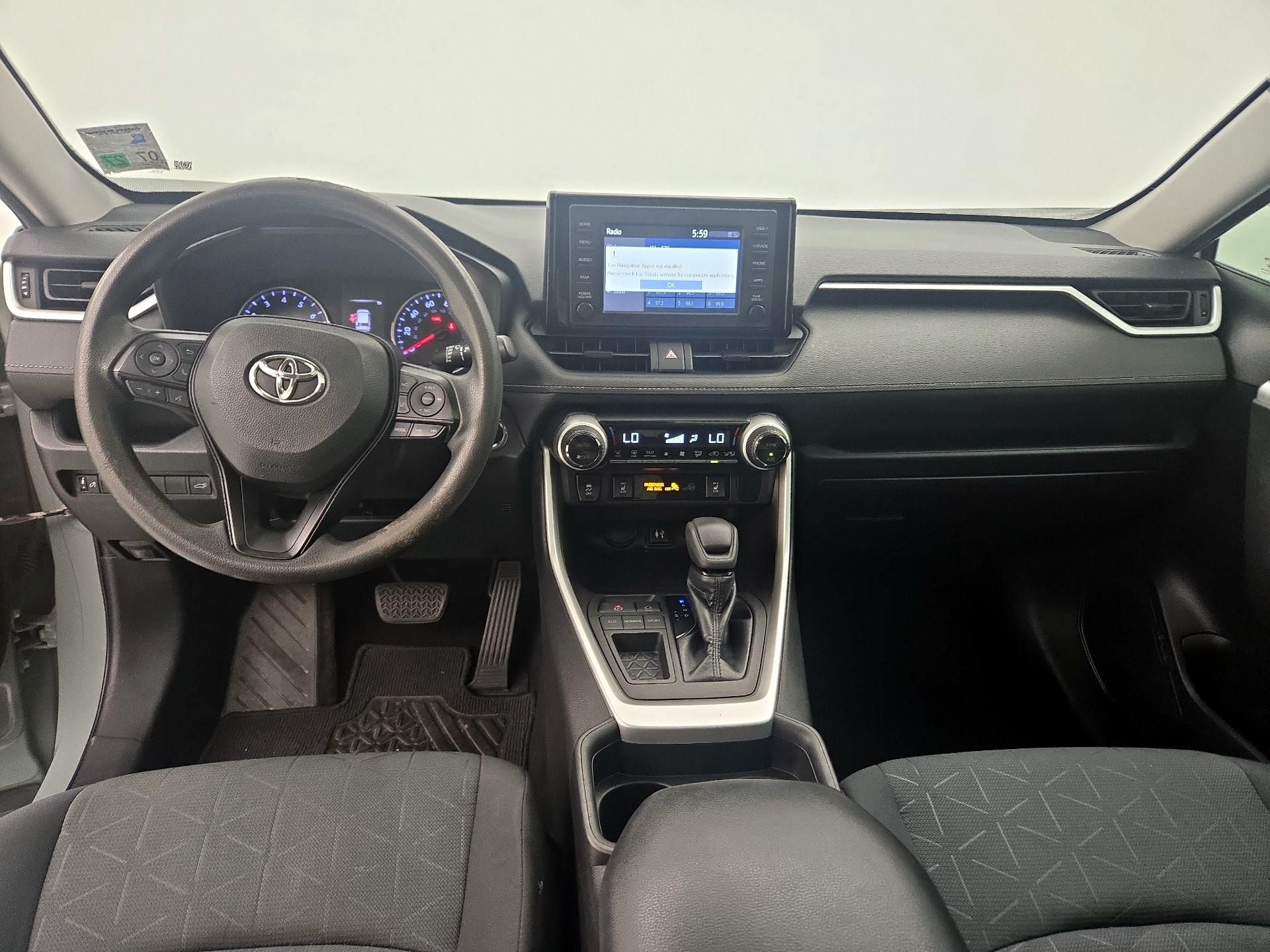 Thumbnail: 2019 Toyota RAV4 - 9