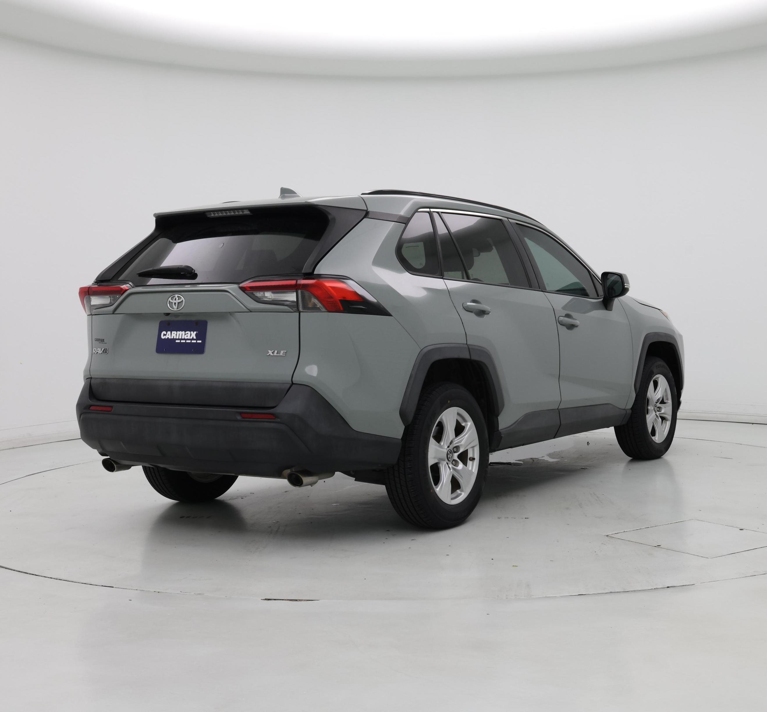 Thumbnail: 2019 Toyota RAV4 - 8