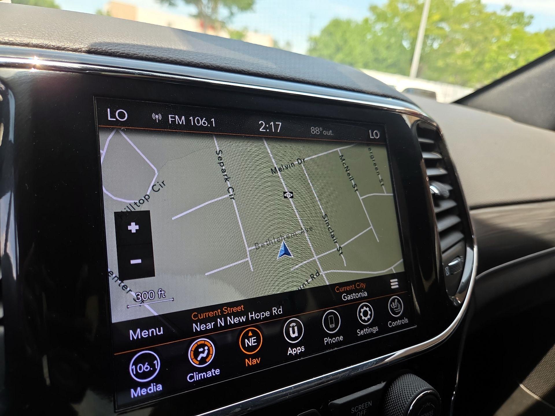 Thumbnail: 2020 Jeep Grand Cherokee - 14