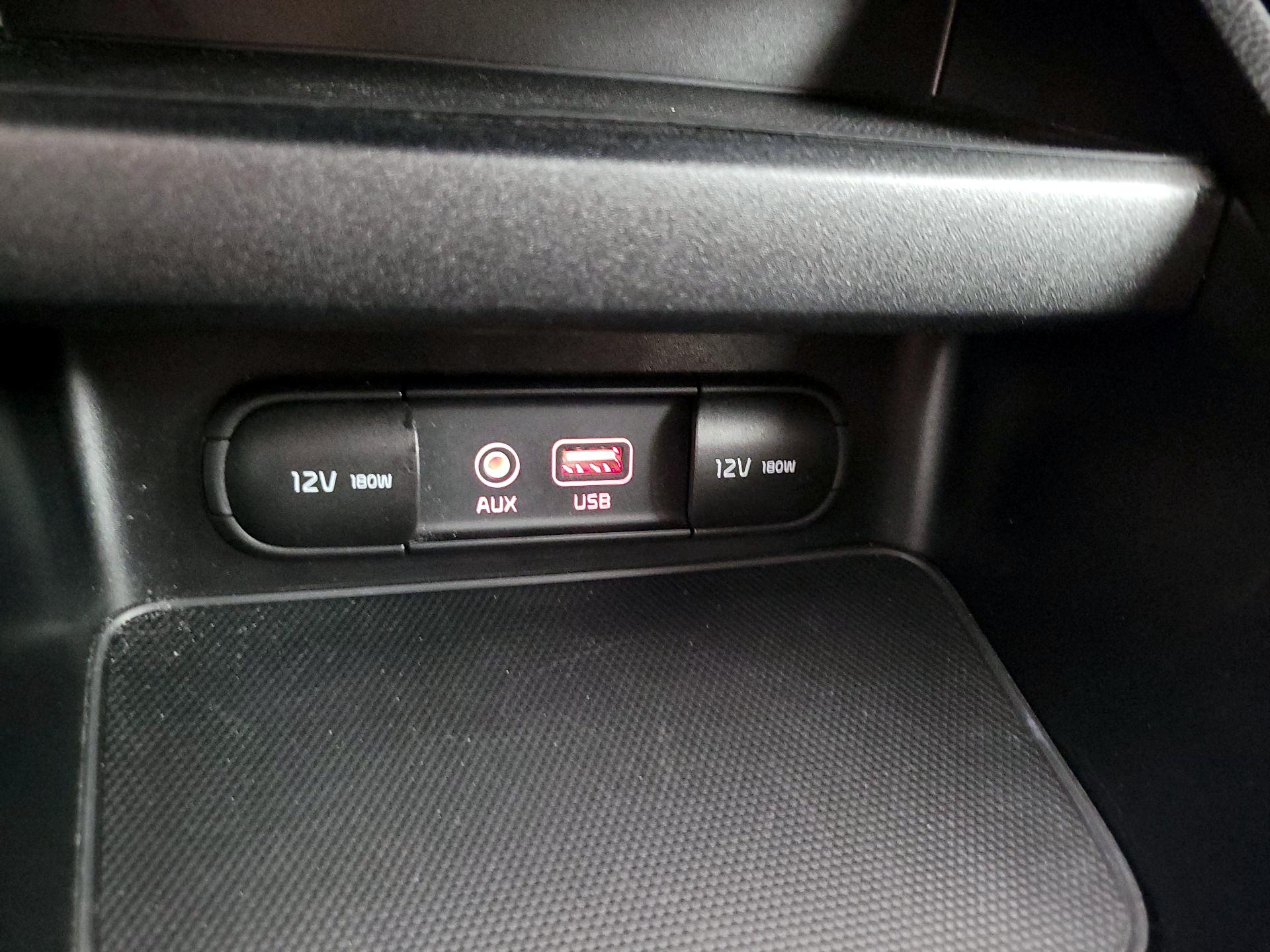 Thumbnail: 2021 Kia Forte - 18