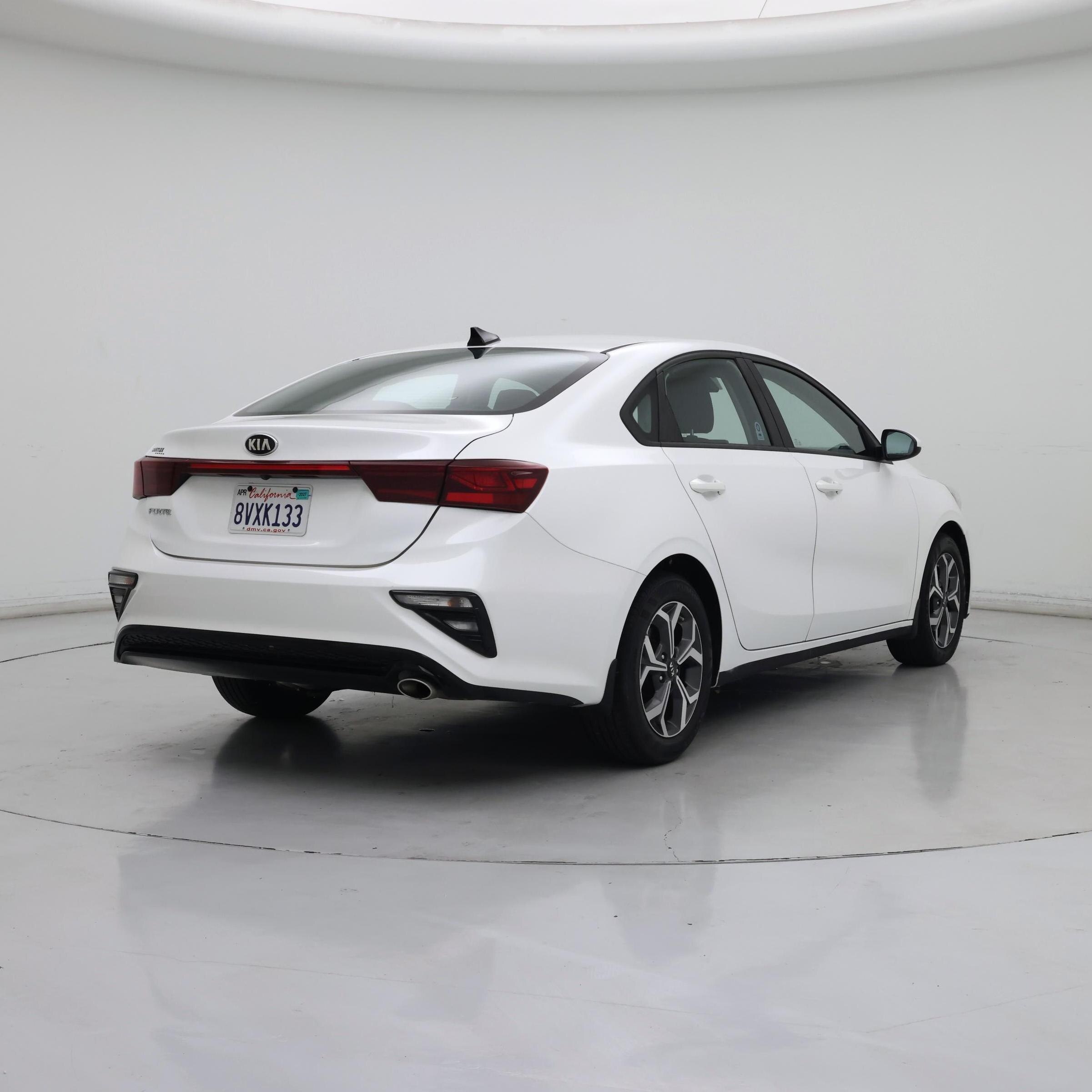 Thumbnail: 2021 Kia Forte - 8