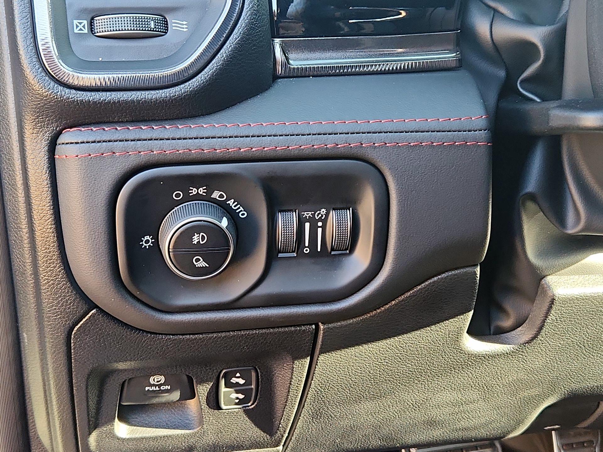 Thumbnail: 2025 RAM 1500 - 11