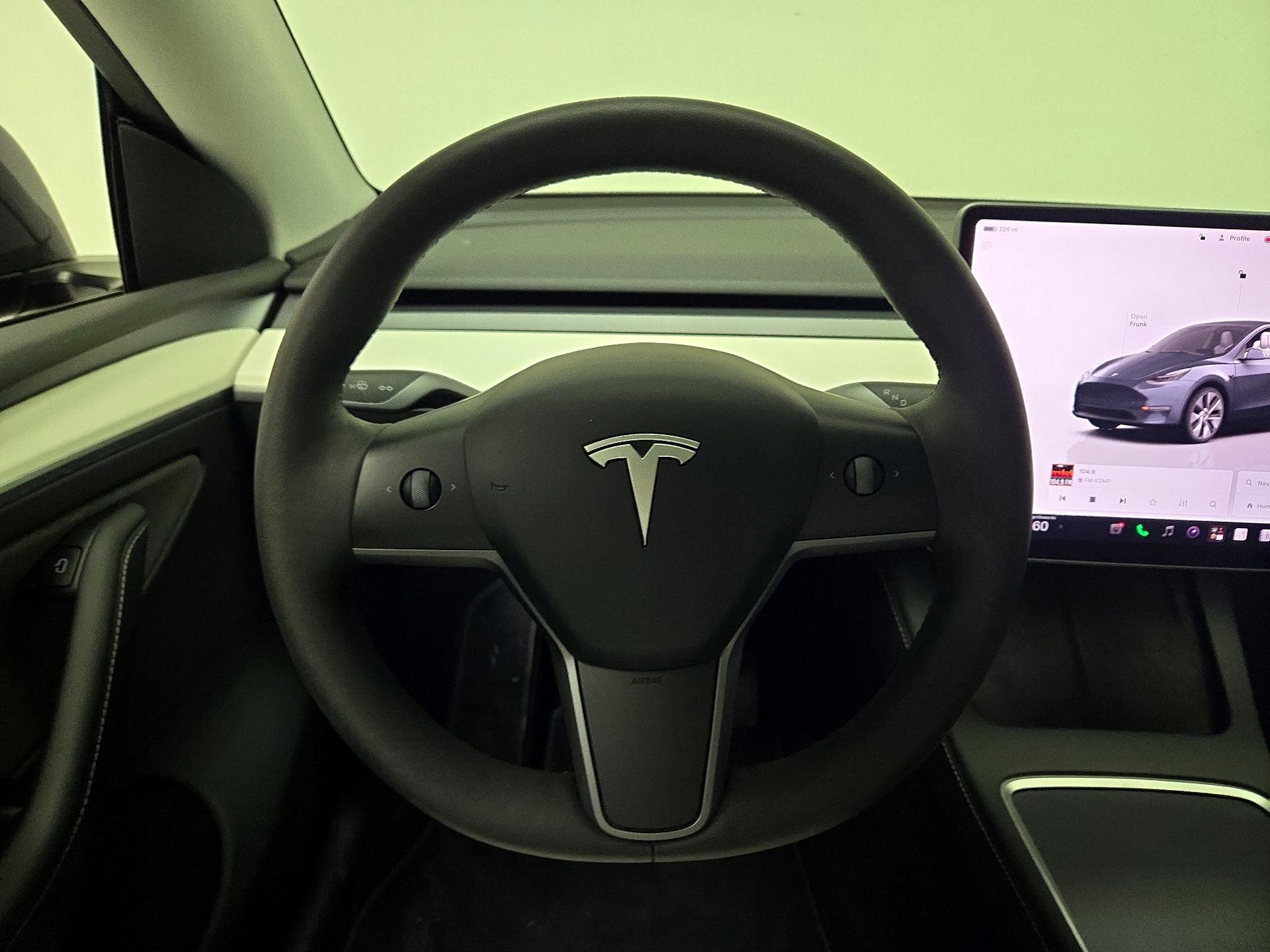 Thumbnail: 2023 Tesla Model Y - 10