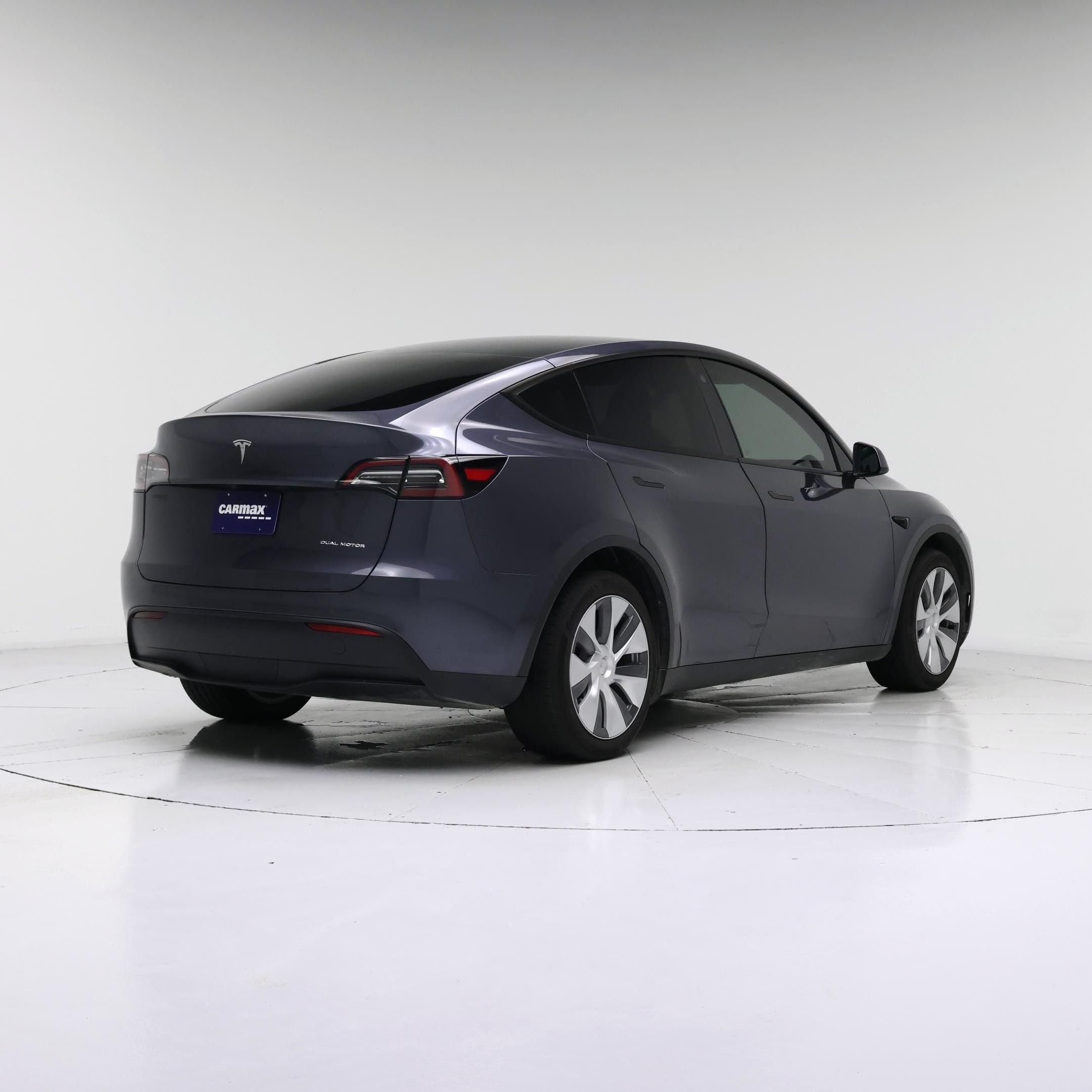 Thumbnail: 2023 Tesla Model Y - 8