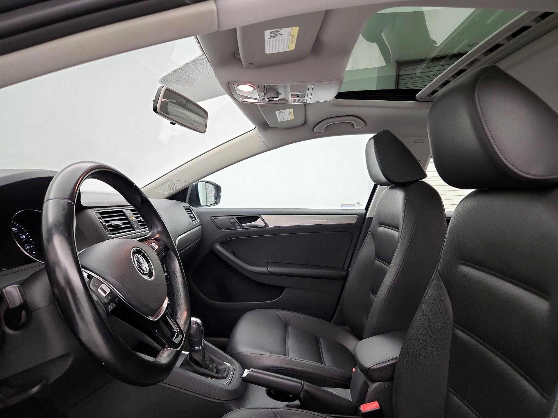 Thumbnail: 2016 Volkswagen Jetta - 19