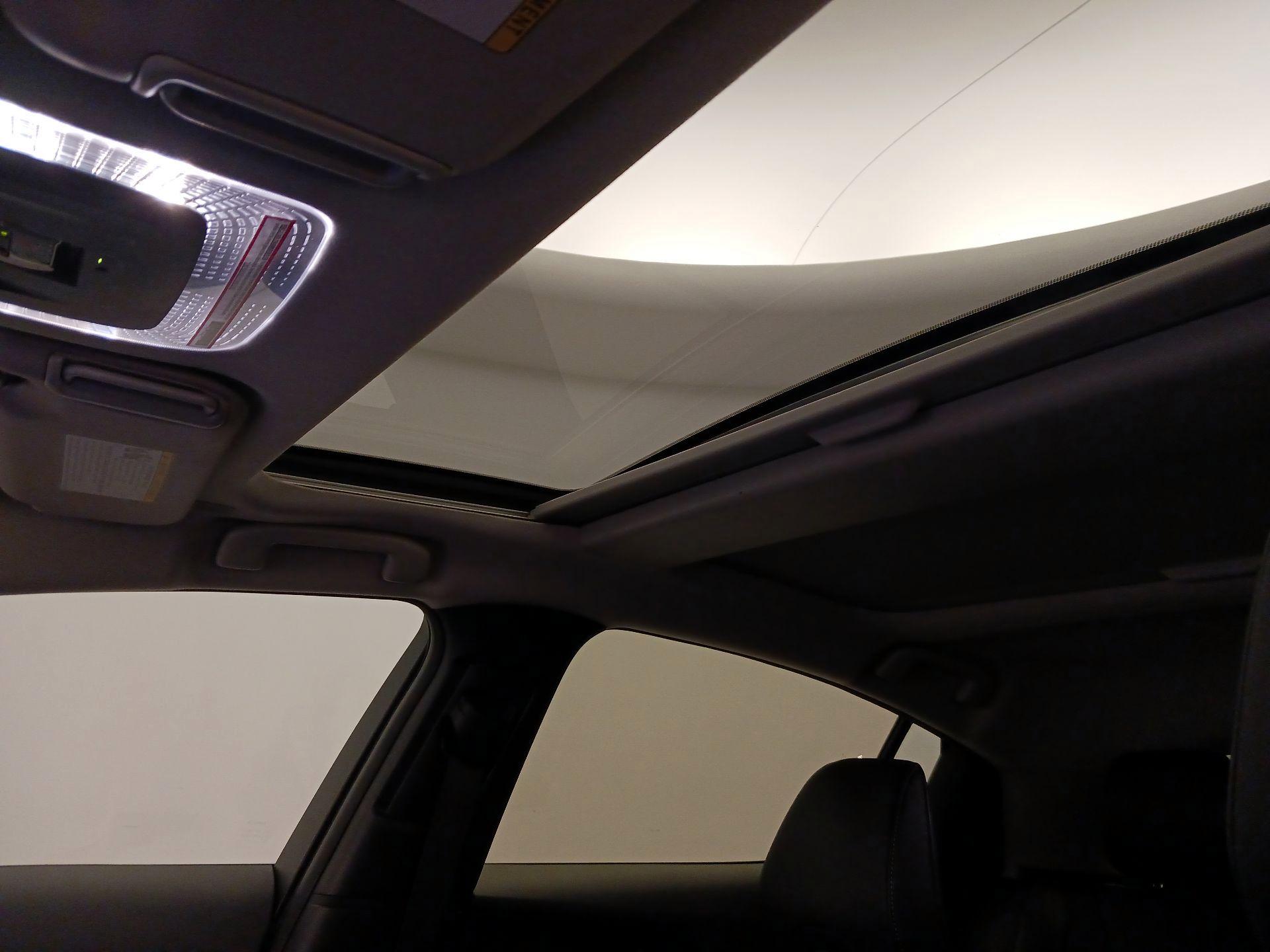 Thumbnail: 2024 Toyota Prius - 19