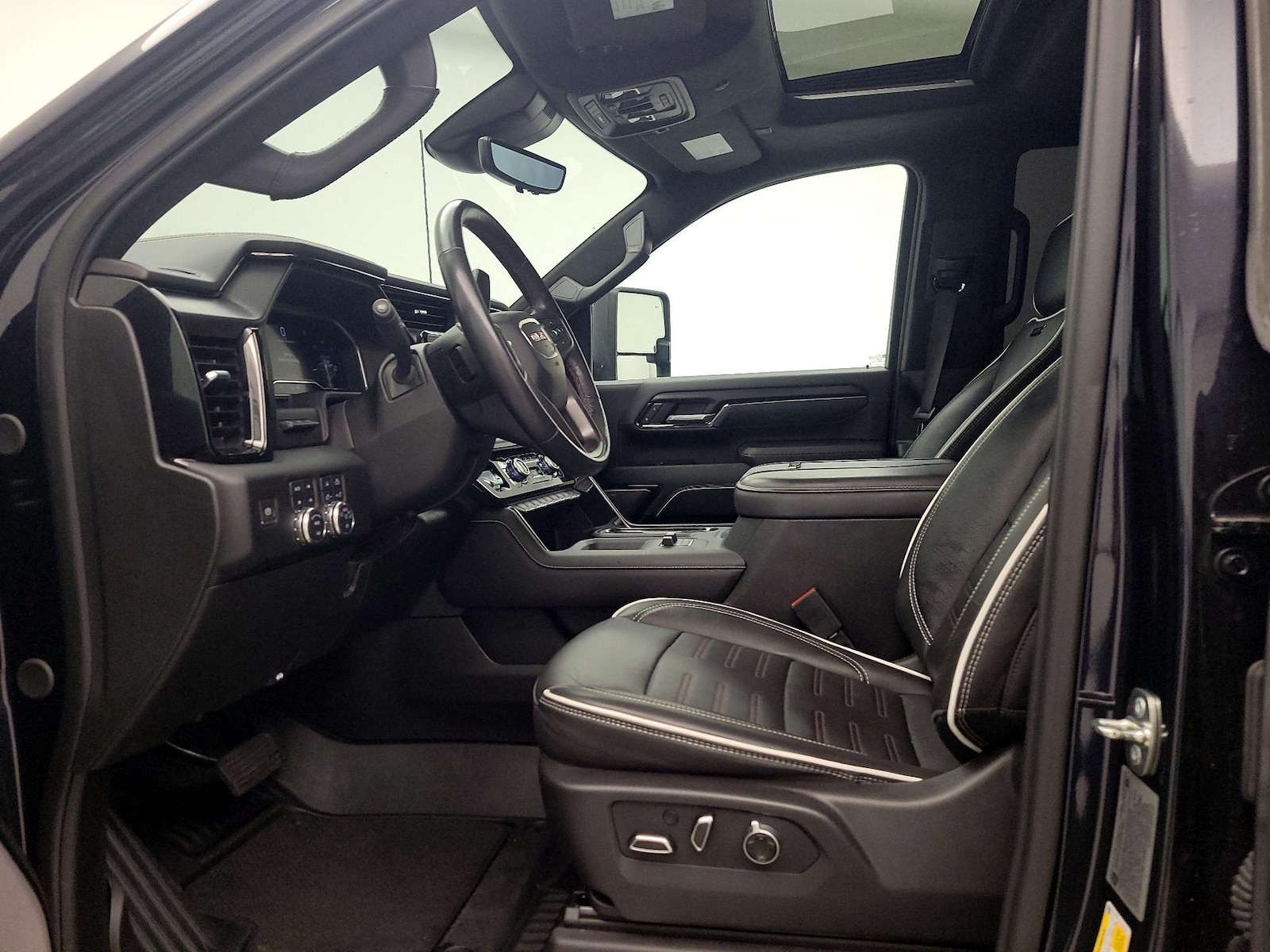 2024 GMC Sierra 2500HD AT4X - Photo 12