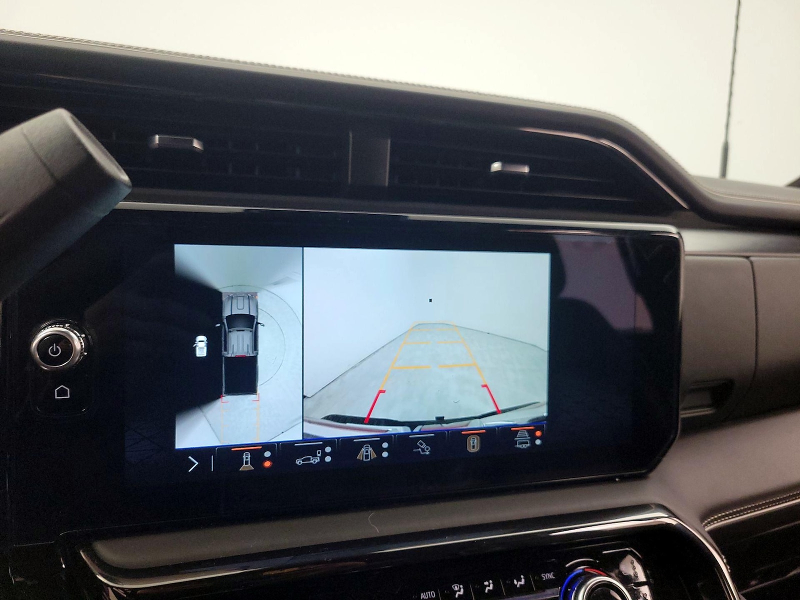 2024 GMC Sierra 2500HD AT4X - Photo 15
