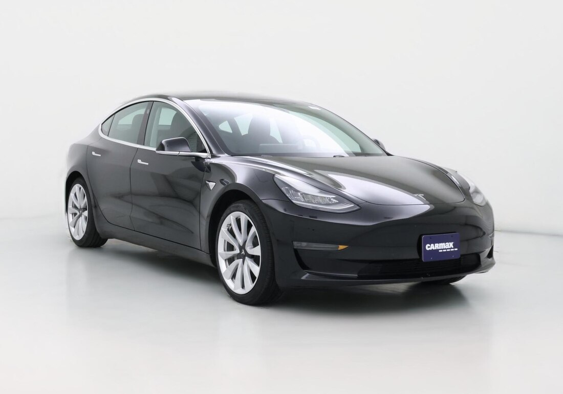 2020 Tesla Model 3 Standard Range Plus in Black — CarMax photo
