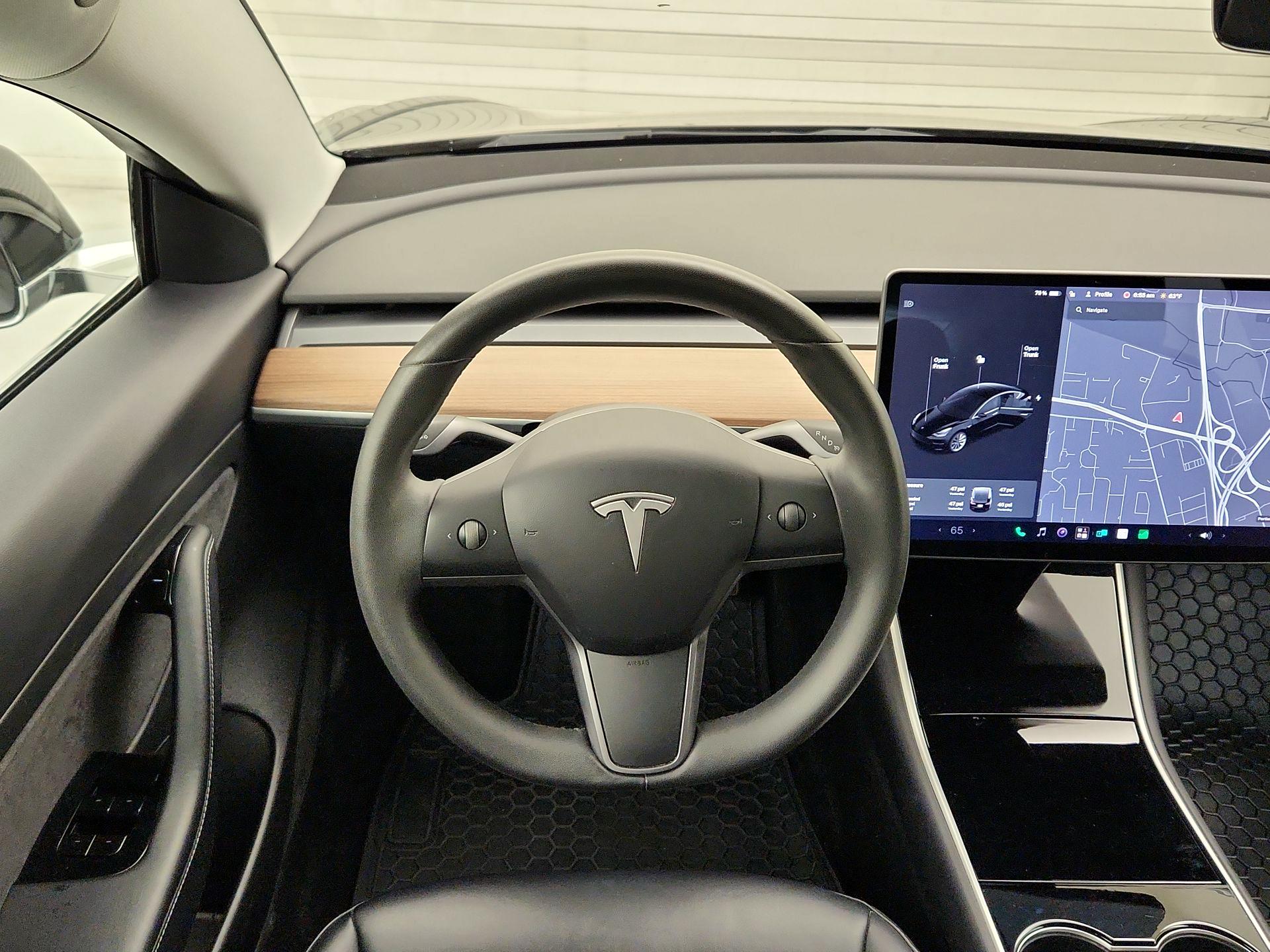 Thumbnail: 2020 Tesla Model 3 - 10