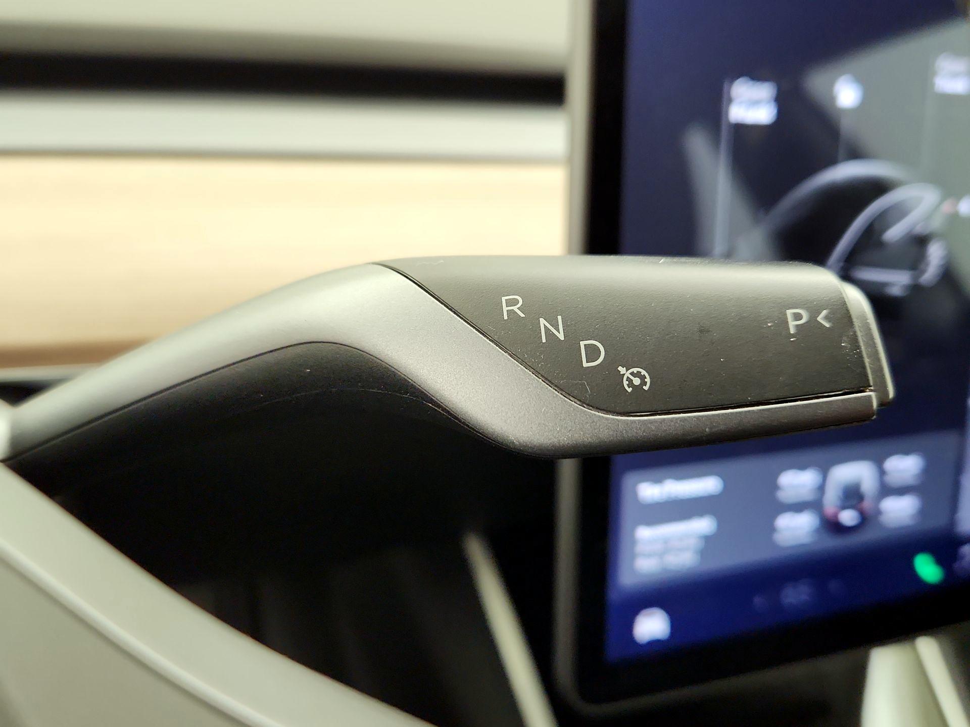 Thumbnail: 2020 Tesla Model 3 - 17