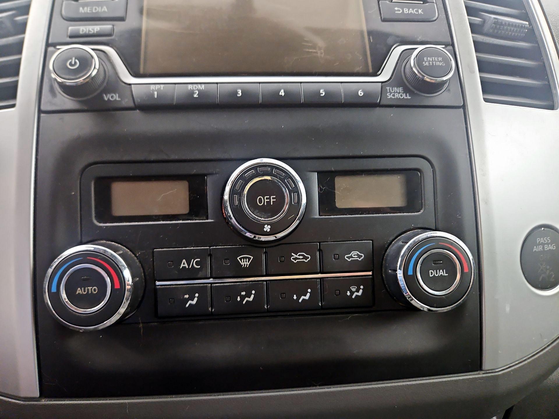 Thumbnail: 2015 Nissan Frontier - 16
