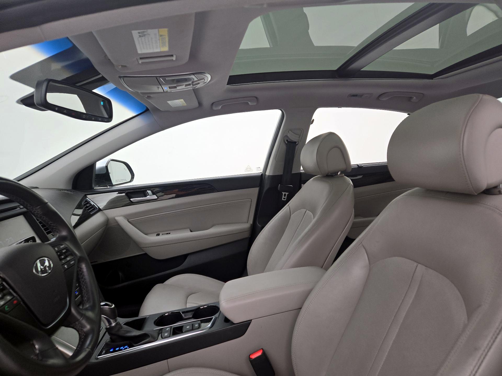 Thumbnail: 2017 Hyundai Sonata - 19
