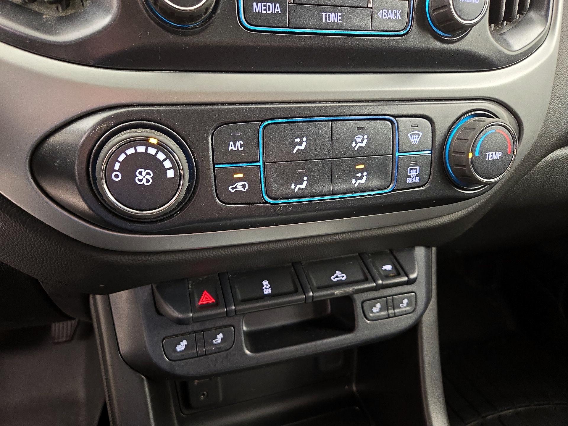 Thumbnail: 2017 Chevrolet Colorado - 16