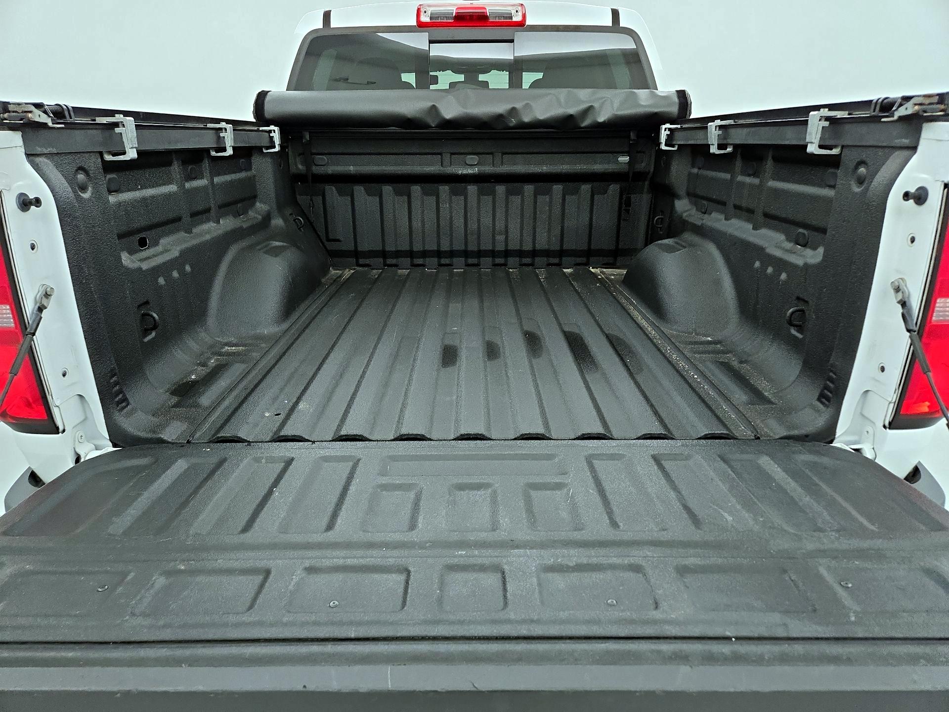 Thumbnail: 2017 Chevrolet Colorado - 20